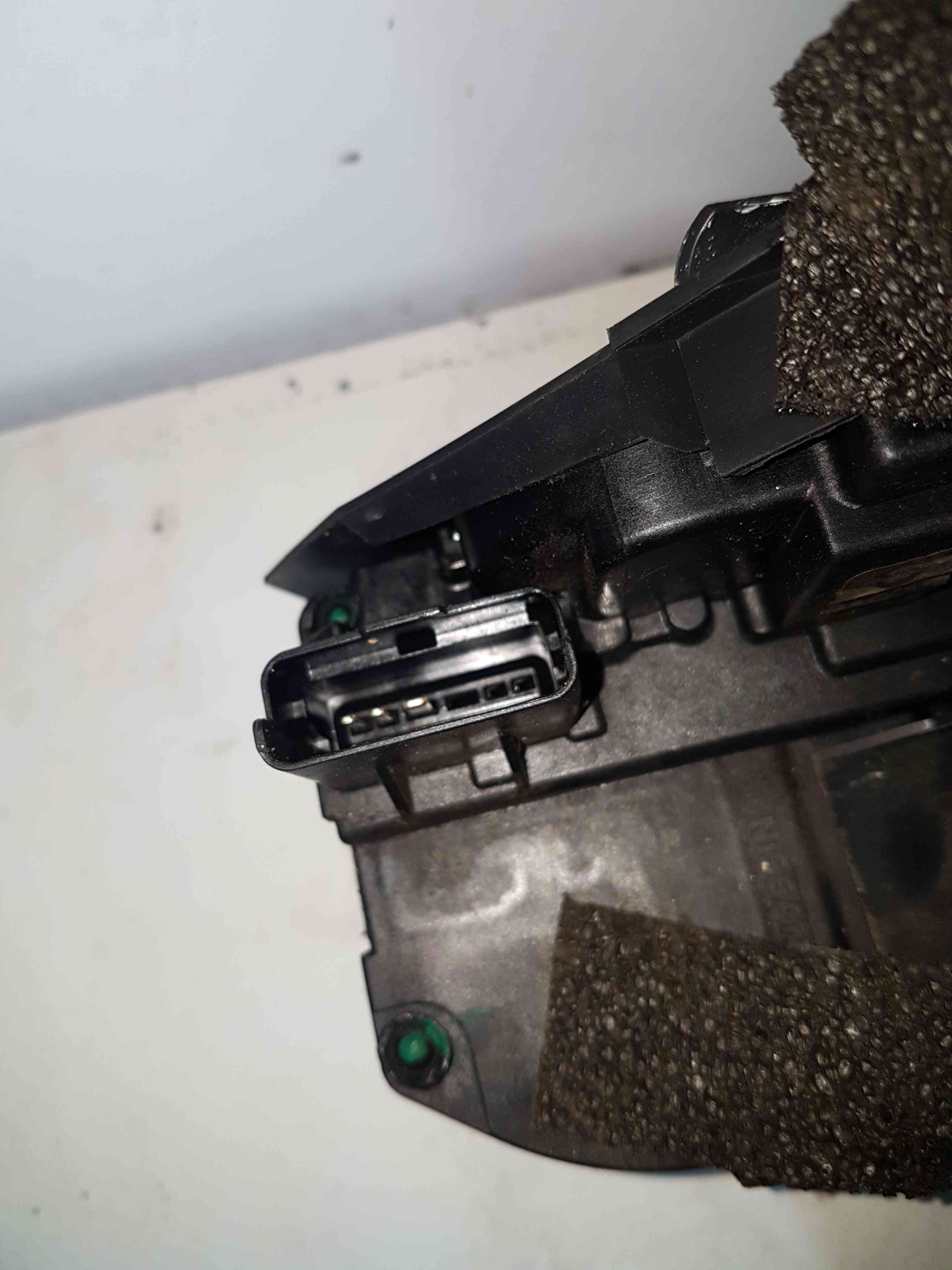 Thumb 2 Nissan Qashqai 2006-2013 Passenger NSF Front Door Lock Mechanism