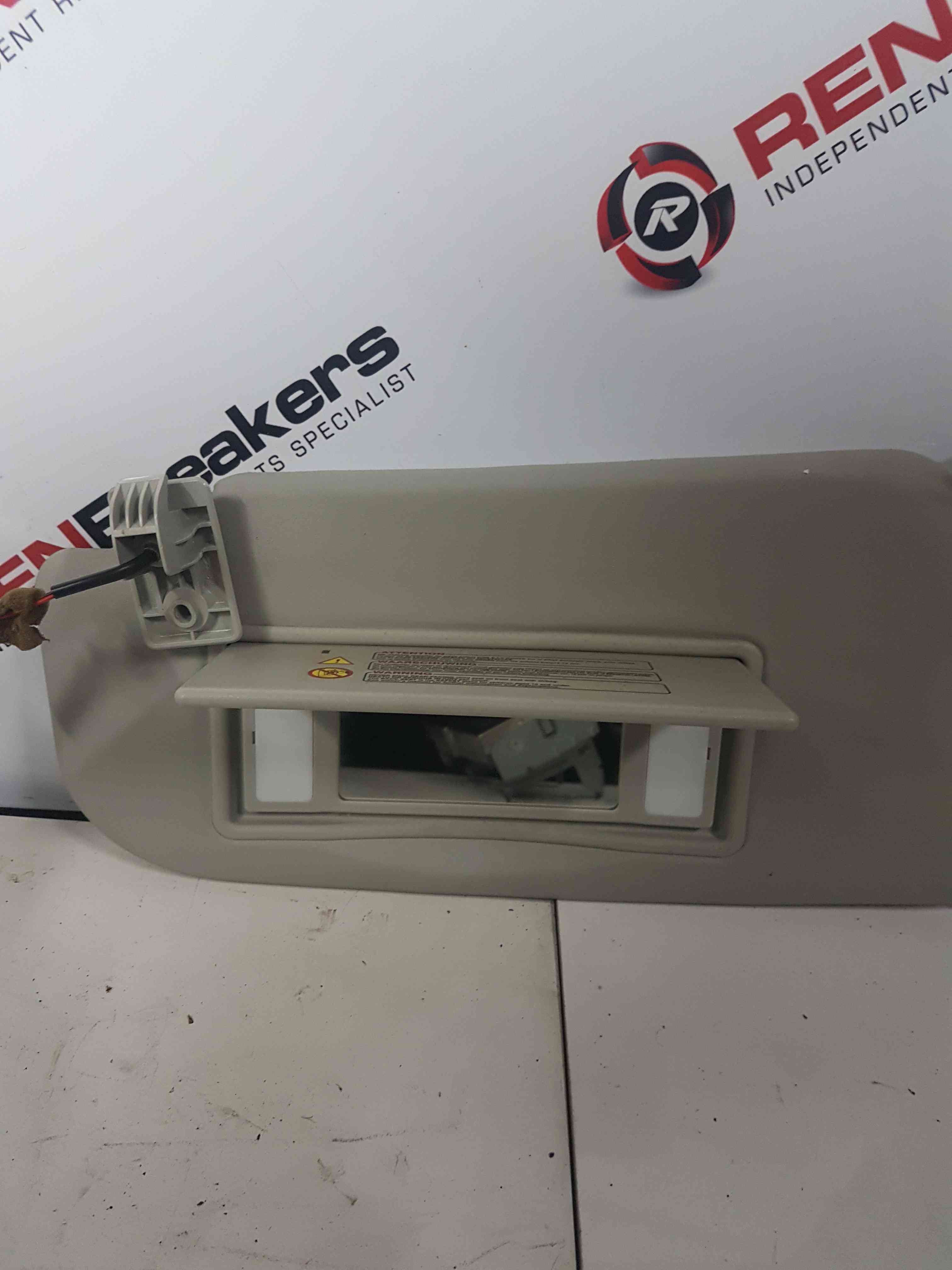 Thumb 3 Nissan Qashqai 2006-2013 Passenger NSF Front SUN Visor