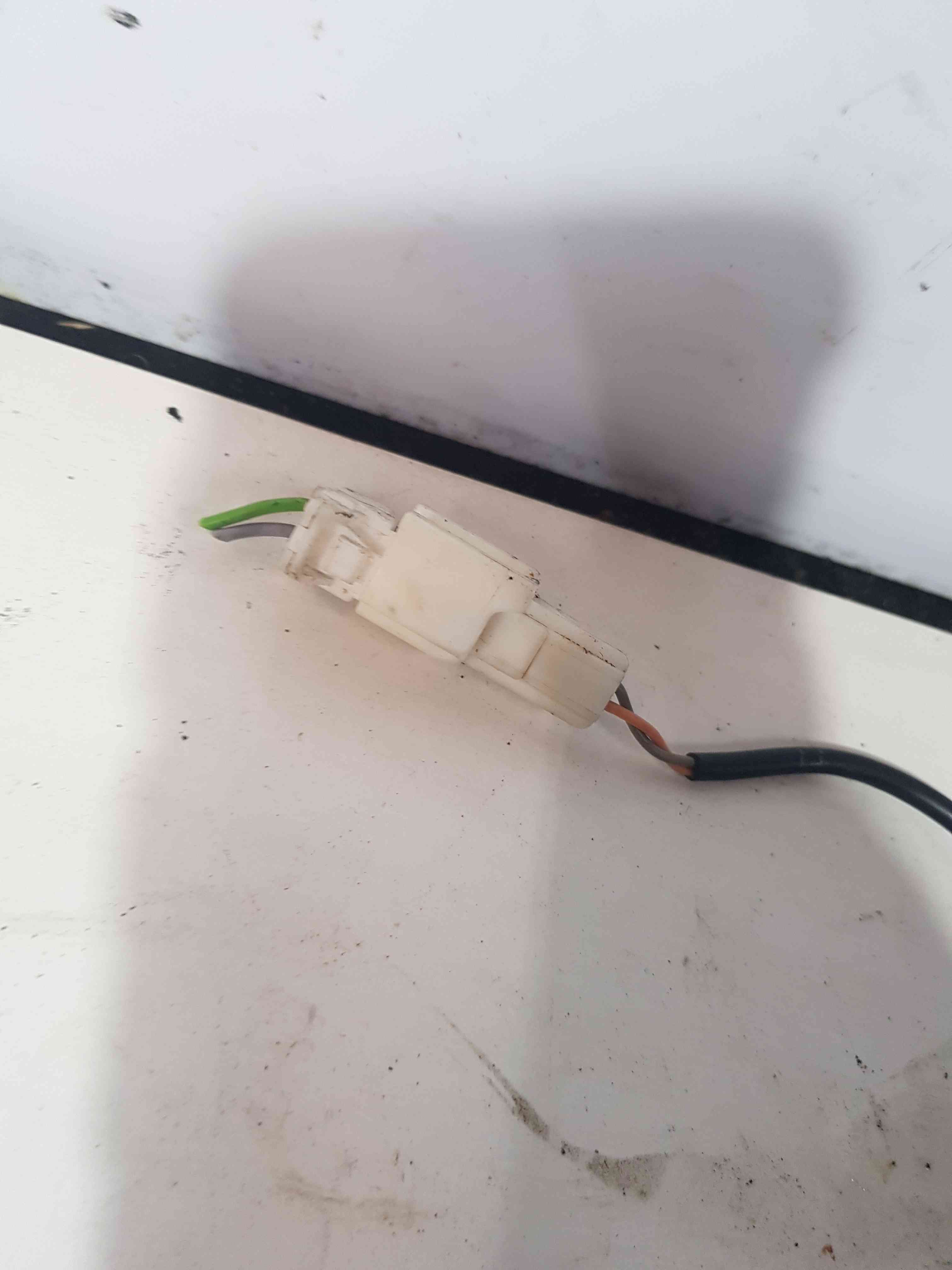 Thumb 3 Nissan Qashqai 2006-2013 Passenger NSF Front Seat Belt Buckle