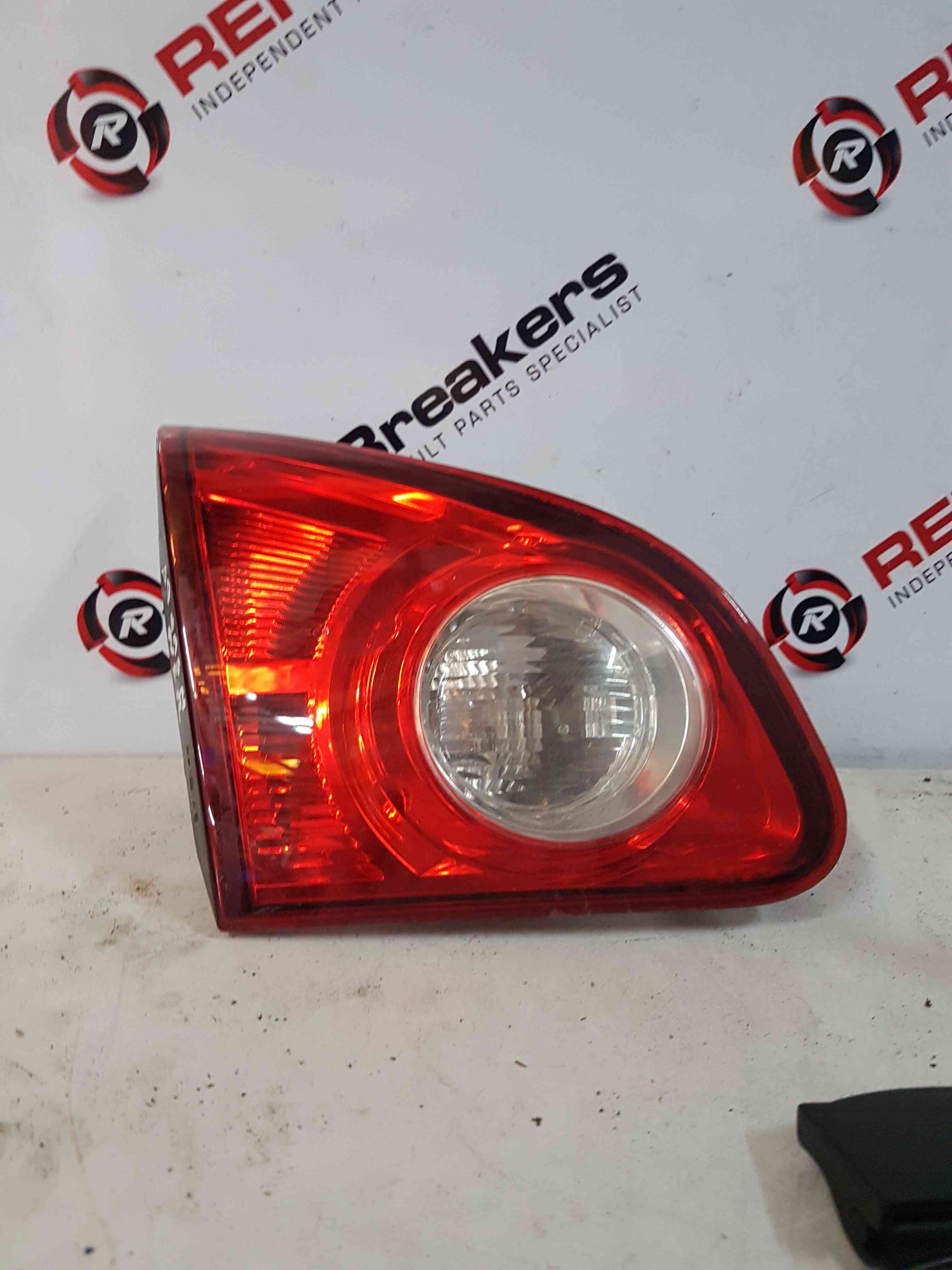 Thumb 2 Nissan Qashqai 2006-2013 Passenger NSR Rear Boot Inner Brake Light  26555Jd800