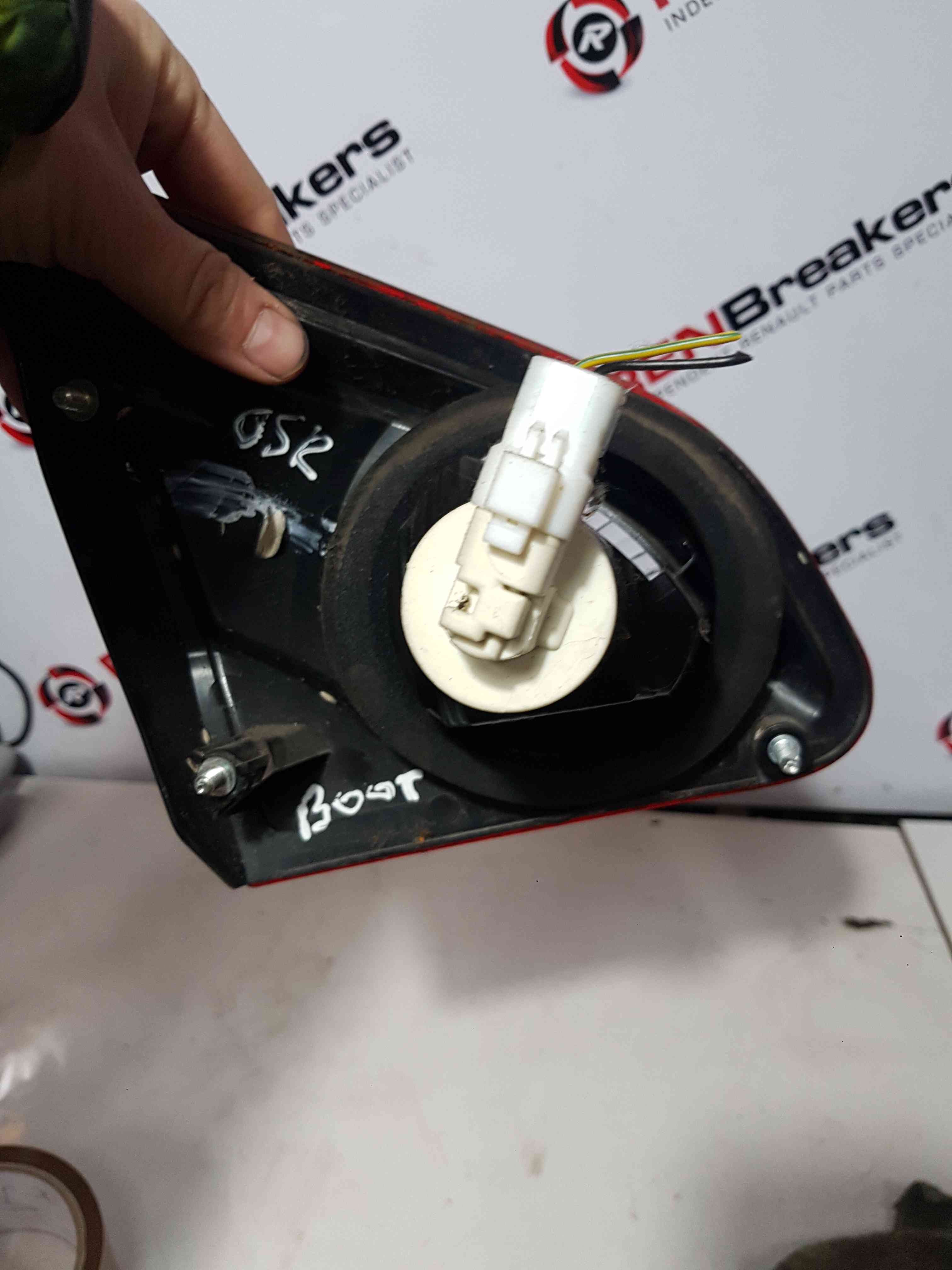 Thumb 8 Nissan Qashqai 2006-2013 Passenger NSR Rear Boot Inner Brake Light  B26550BR01A