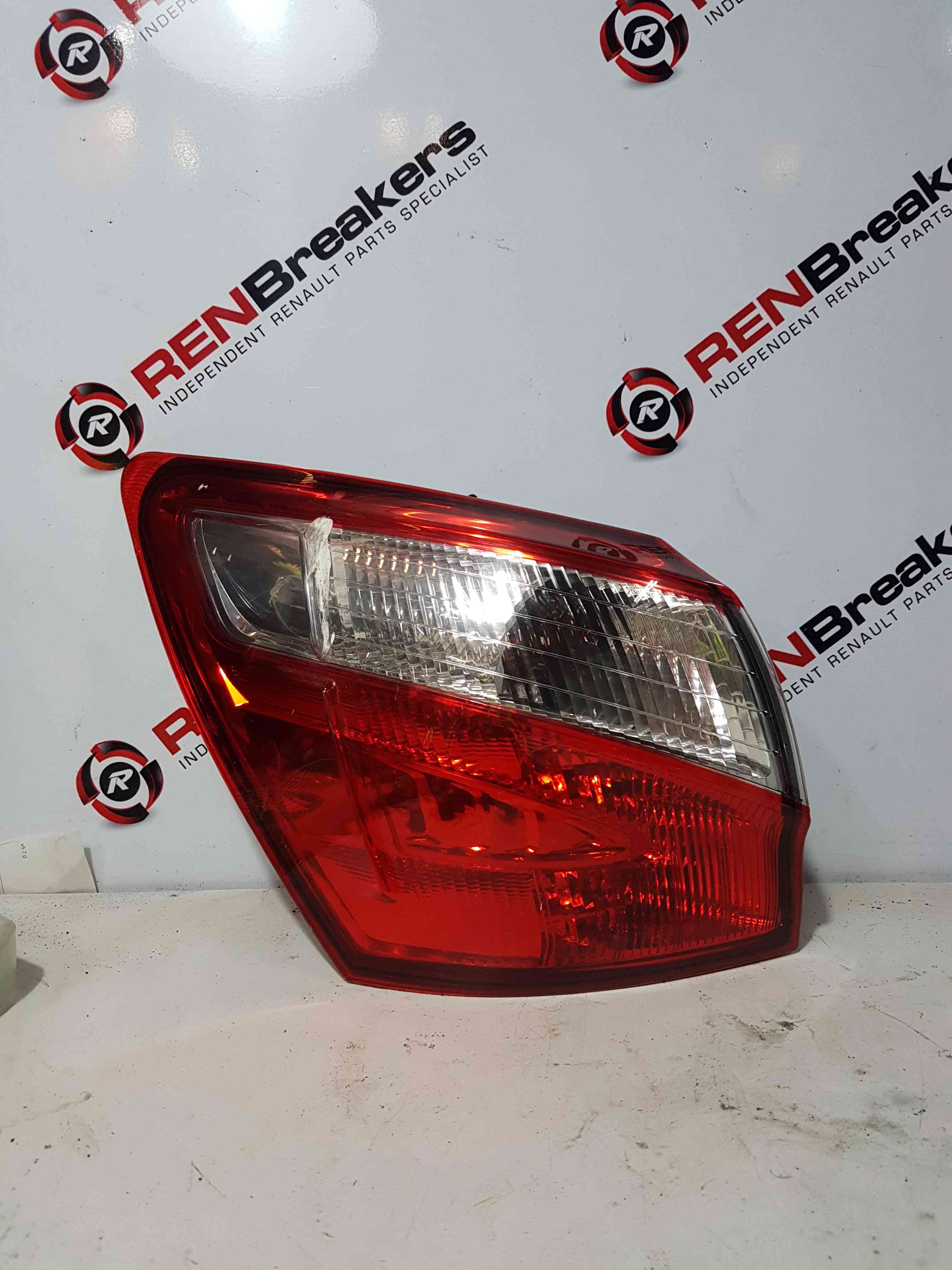 Thumb 12 Nissan Qashqai 2006-2013 Passenger NSR Rear Brake Light 