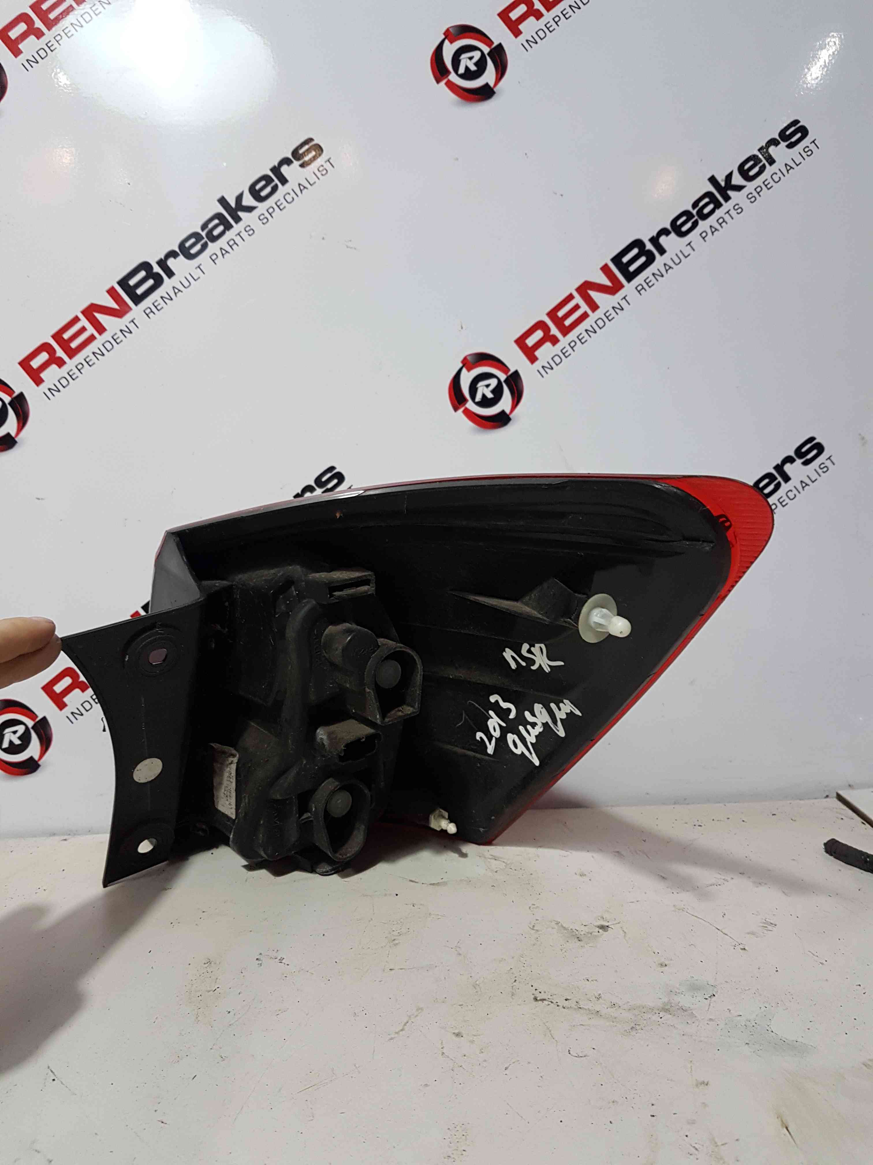 Thumb 4 Nissan Qashqai 2006-2013 Passenger NSR Rear Brake Light 