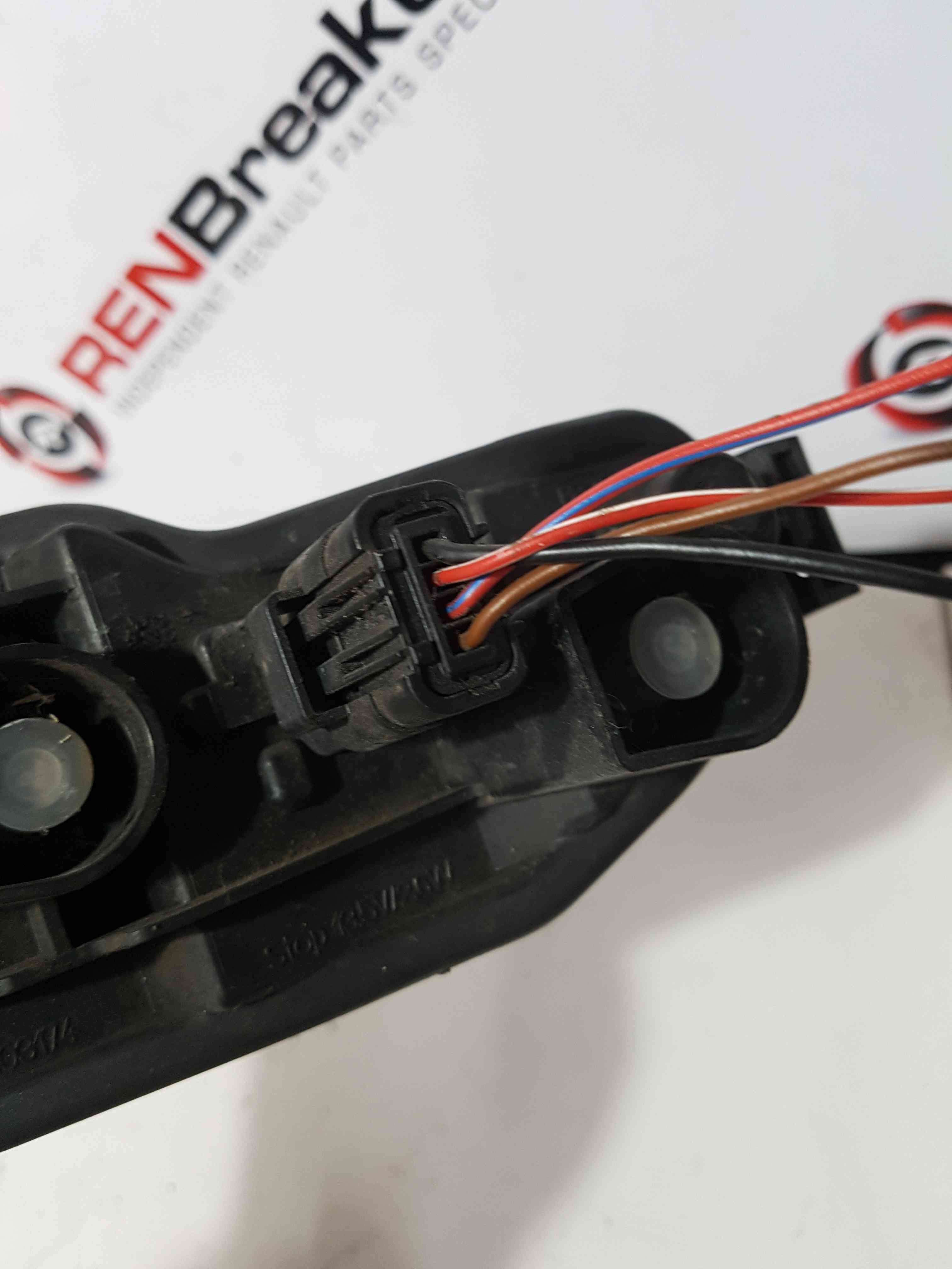 Thumb 3 Nissan Qashqai 2006-2013 Passenger NSR Rear Bulb Holder