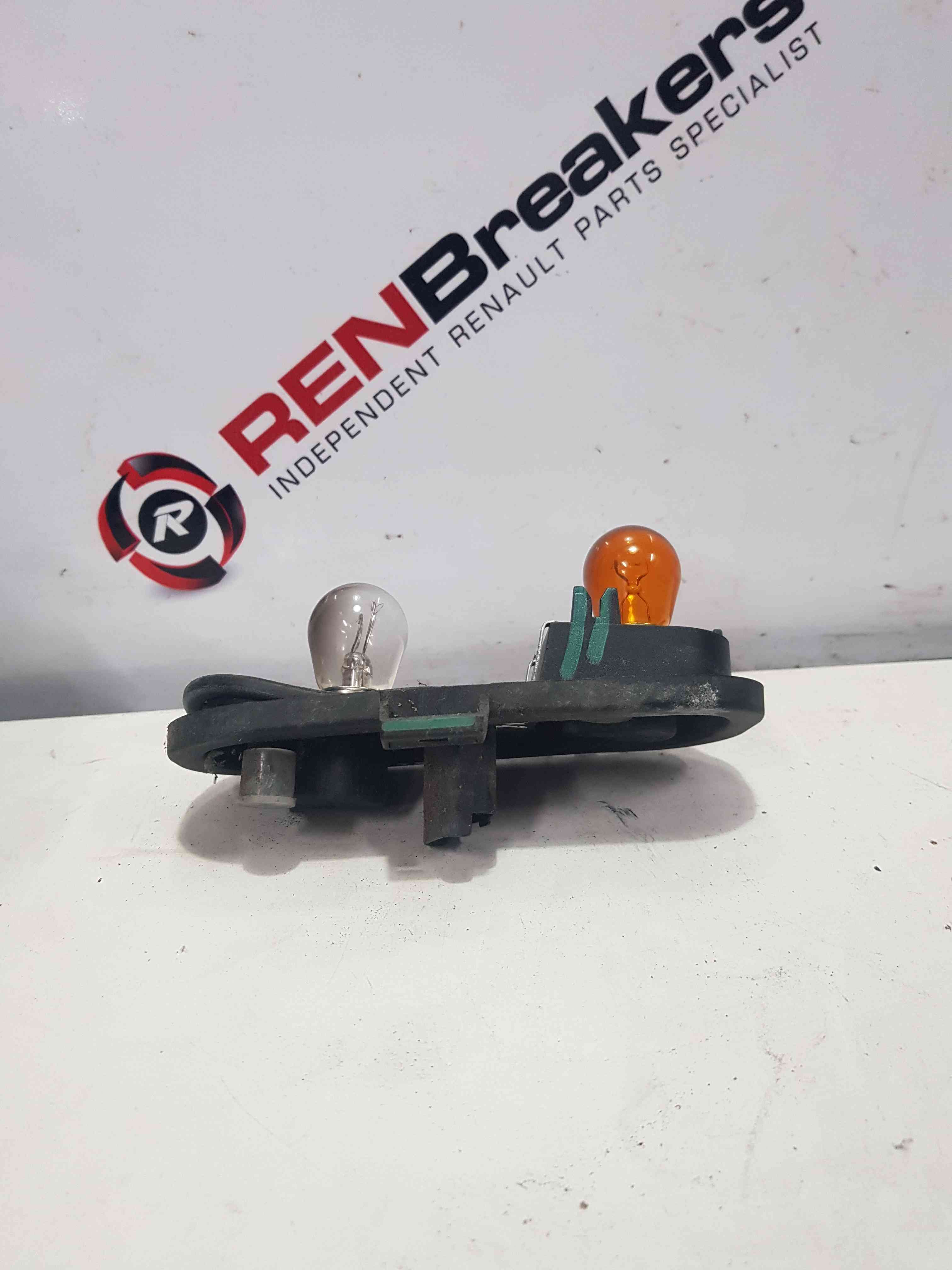 Thumb 3 Nissan Qashqai 2006-2013 Passenger NSR Rear Bulb Holder