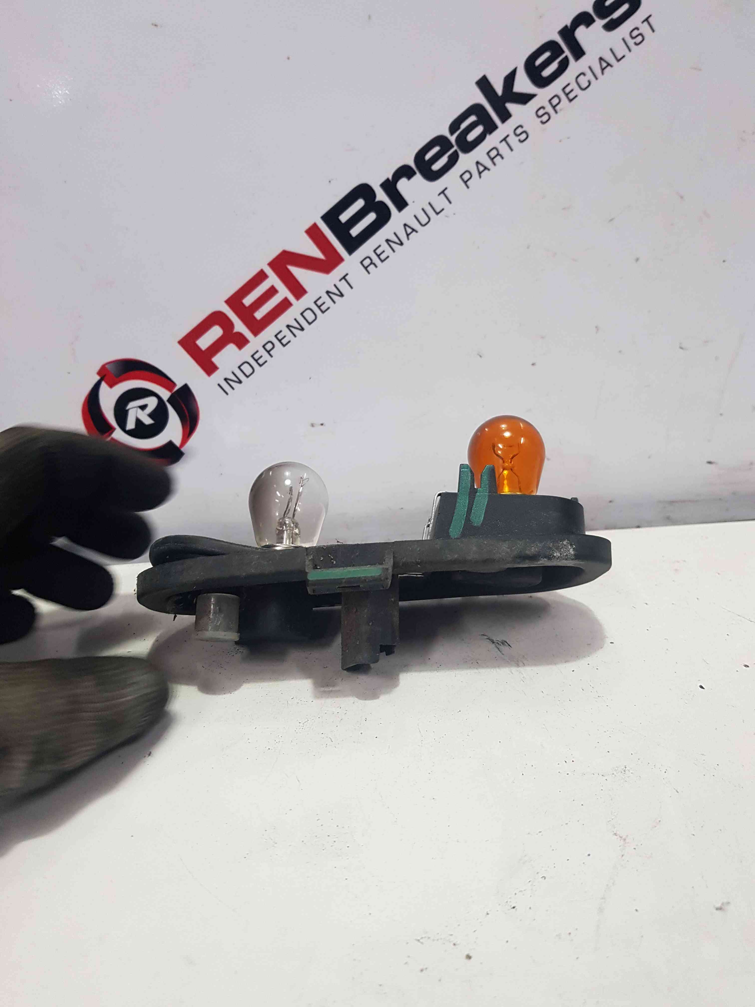 Thumb 4 Nissan Qashqai 2006-2013 Passenger NSR Rear Bulb Holder