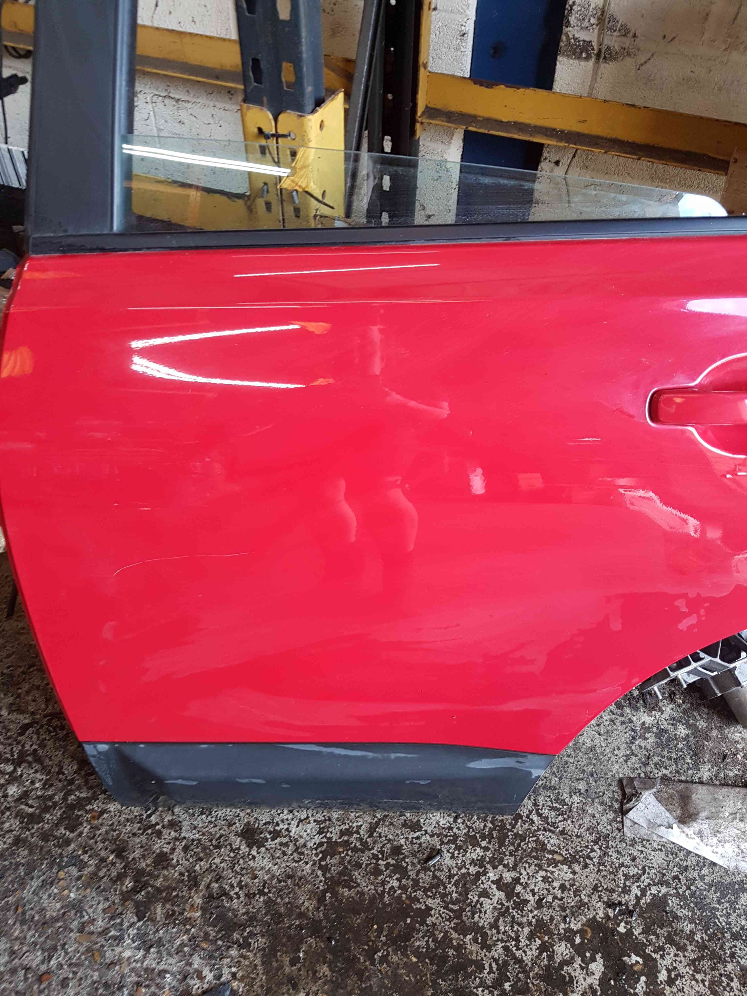 Thumb 3 Nissan Qashqai 2006-2013 Passenger NSR Rear Door Z10 RED