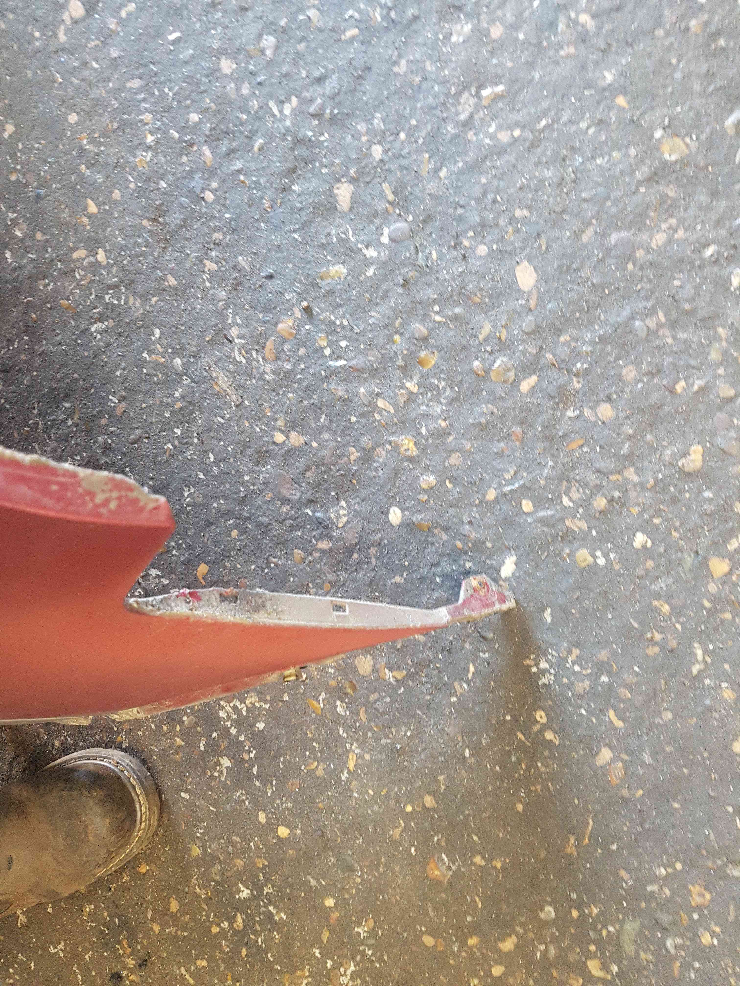 Thumb 8 Nissan Qashqai 2006-2013 Rear Bumper RED Naj + Sensors