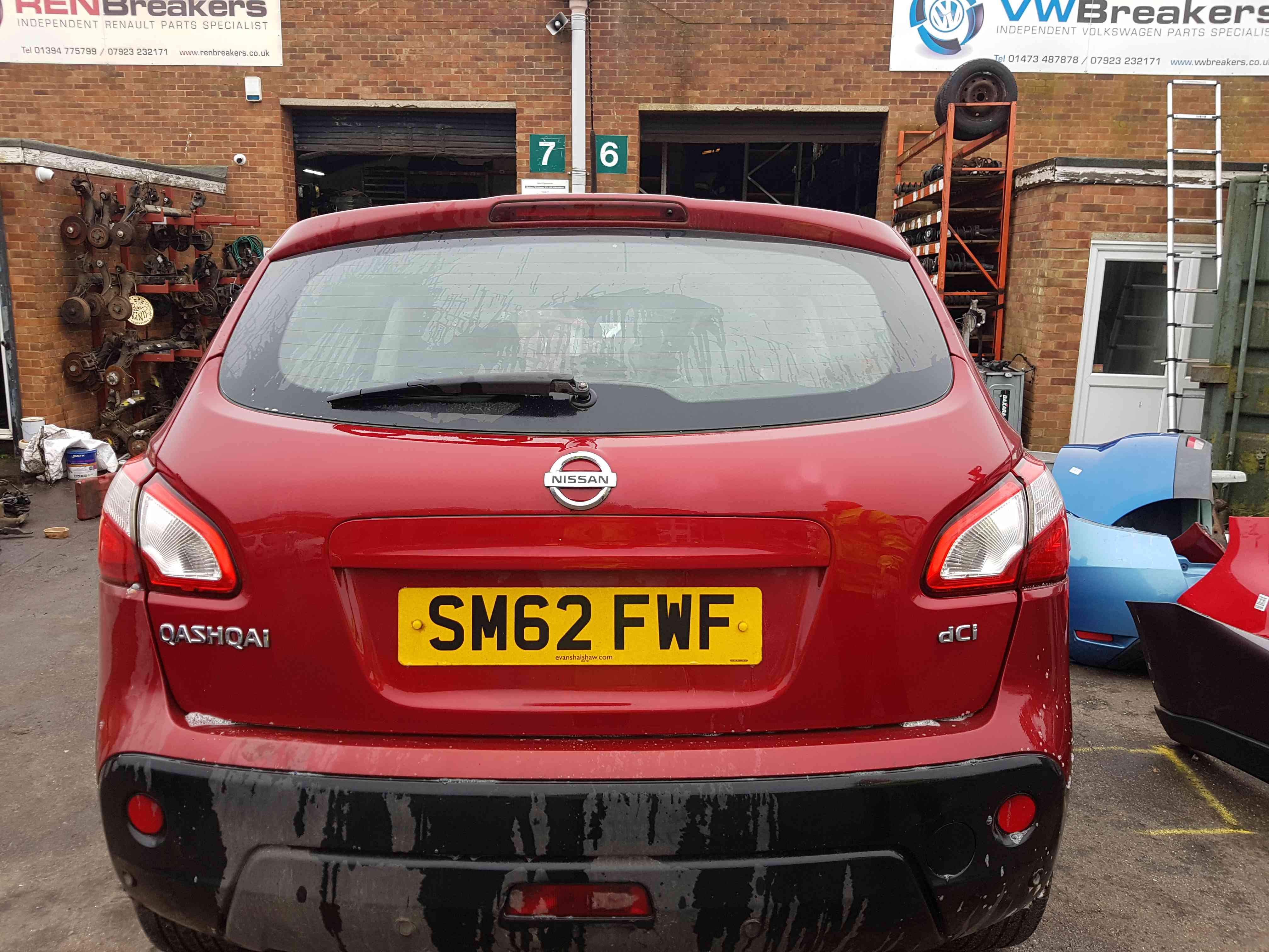 Thumb 4 Nissan Qashqai 2006-2013 Rear Tailgate Boot RED Naj