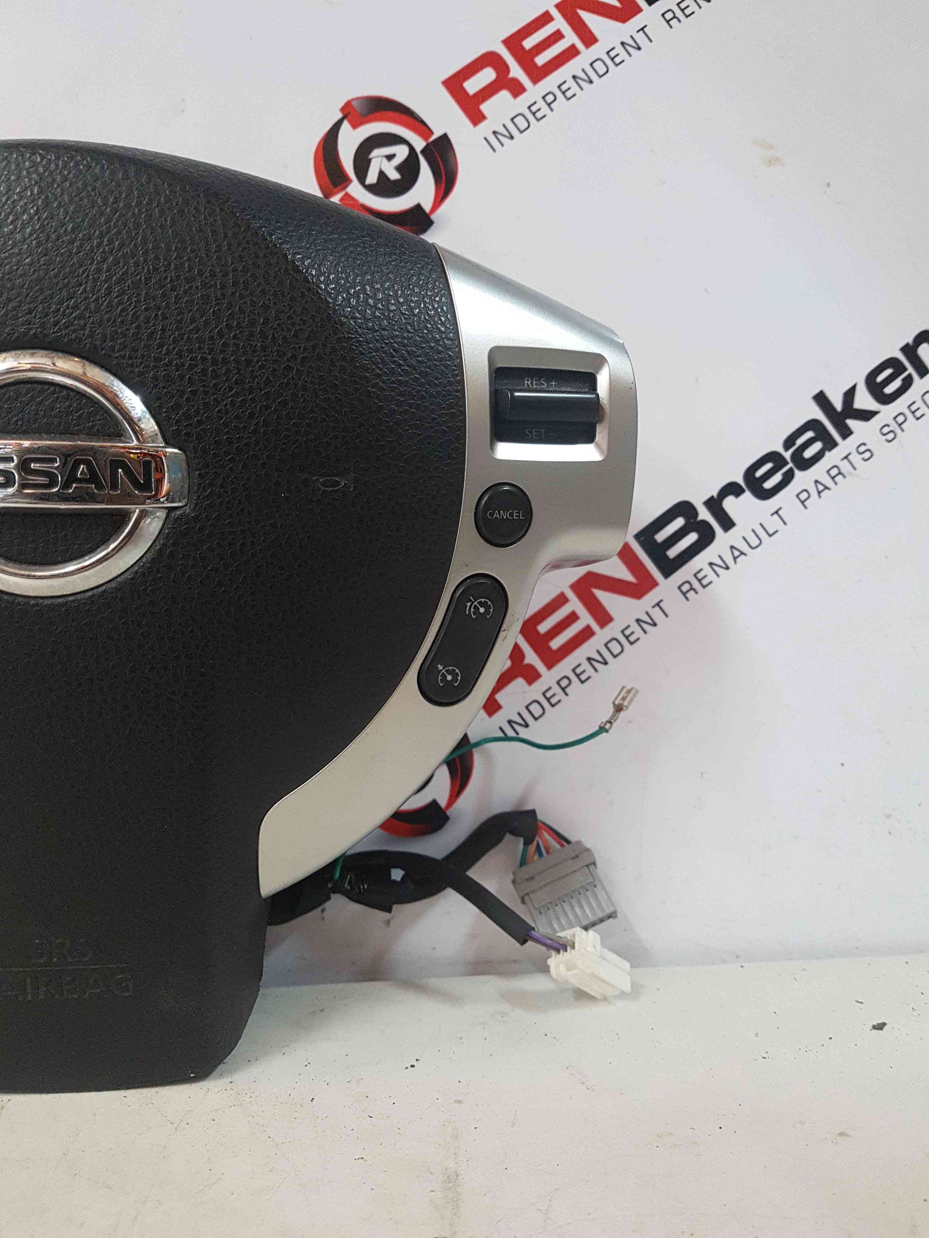 Thumb 5 Nissan Qashqai 2006-2013 Steering Wheel 34063025B 