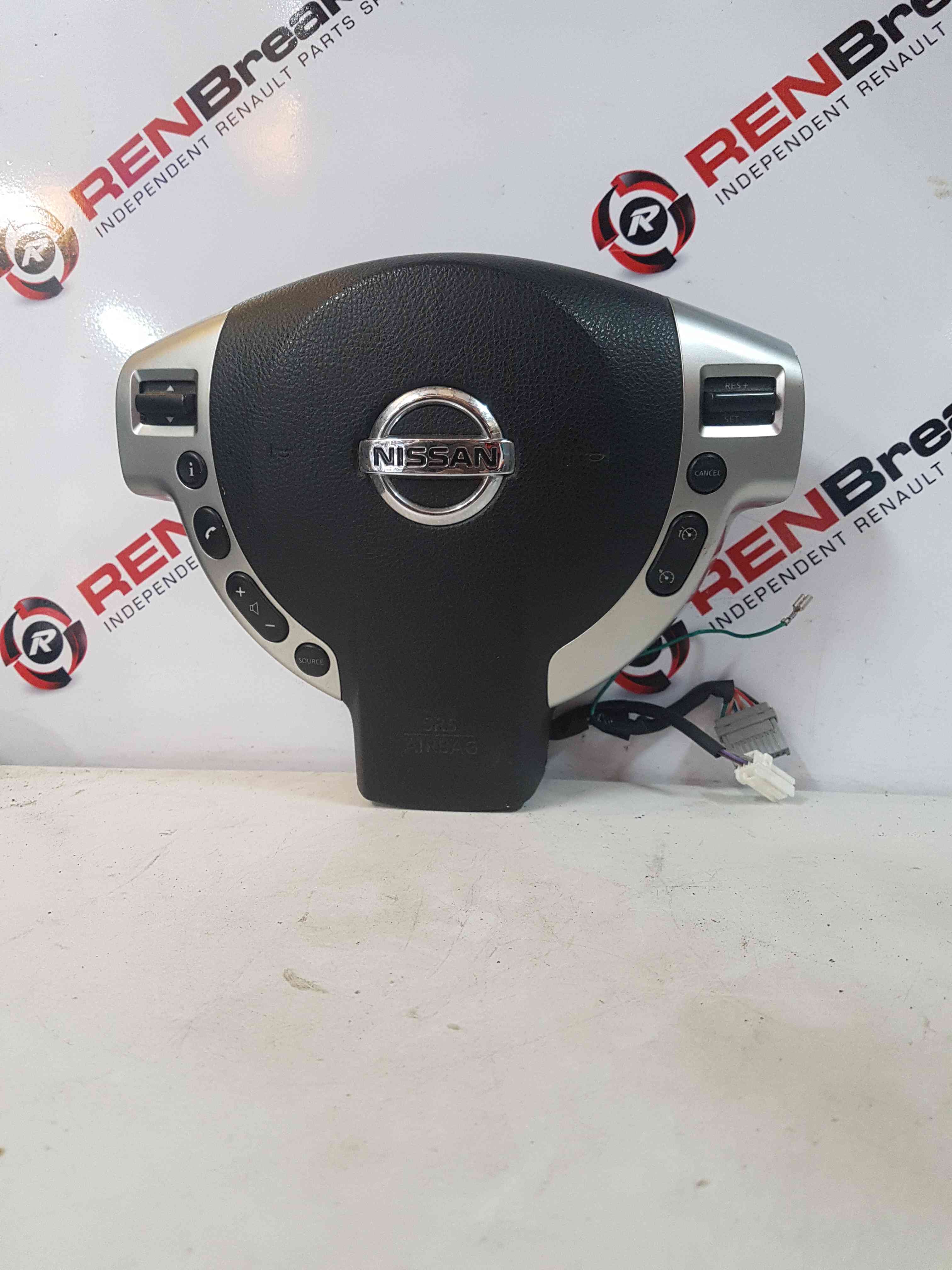 Thumb 6 Nissan Qashqai 2006-2013 Steering Wheel 34063025B 