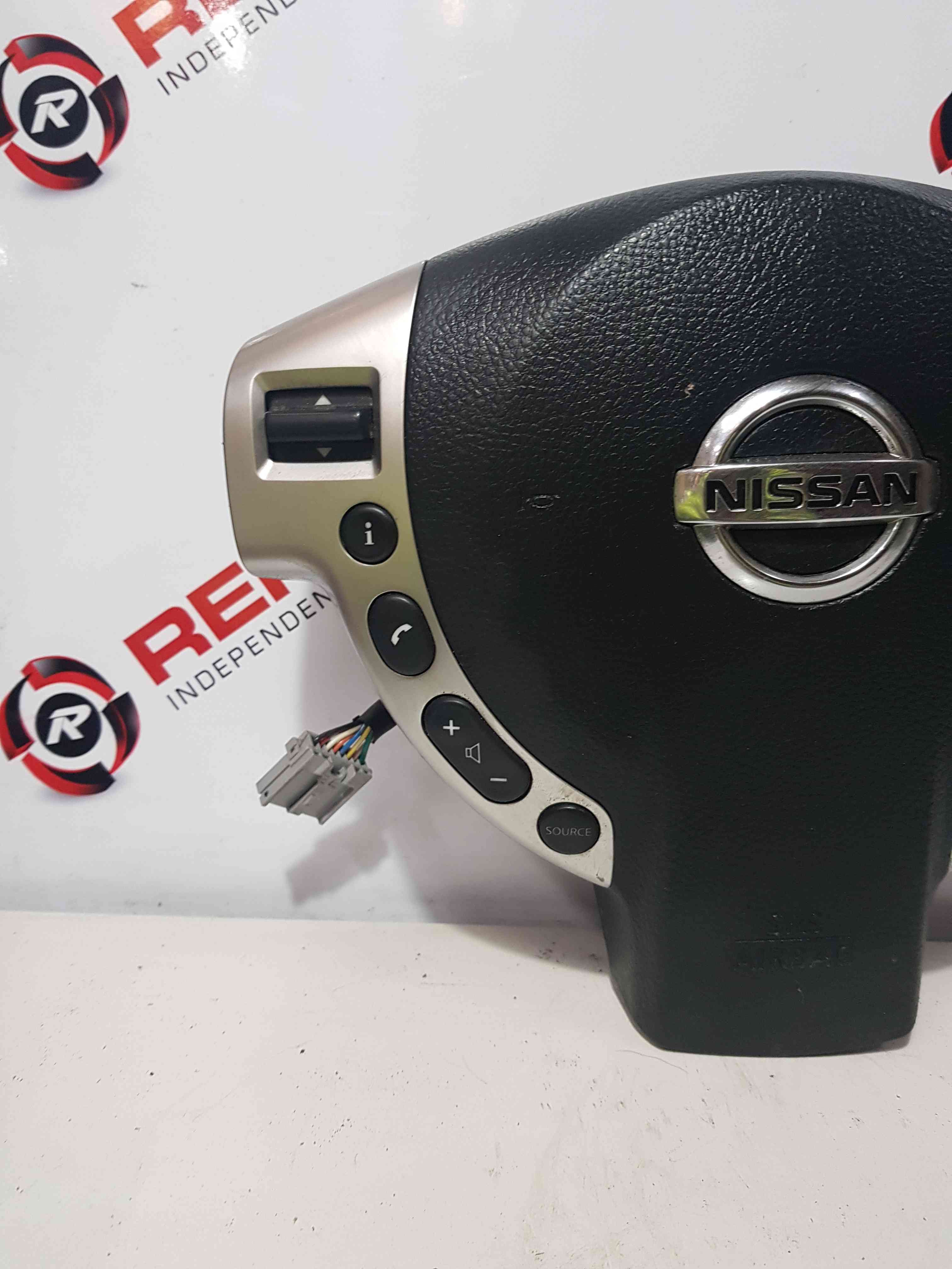 Thumb 4 Nissan Qashqai 2006-2013 Steering Wheel BAG 98510Br26d