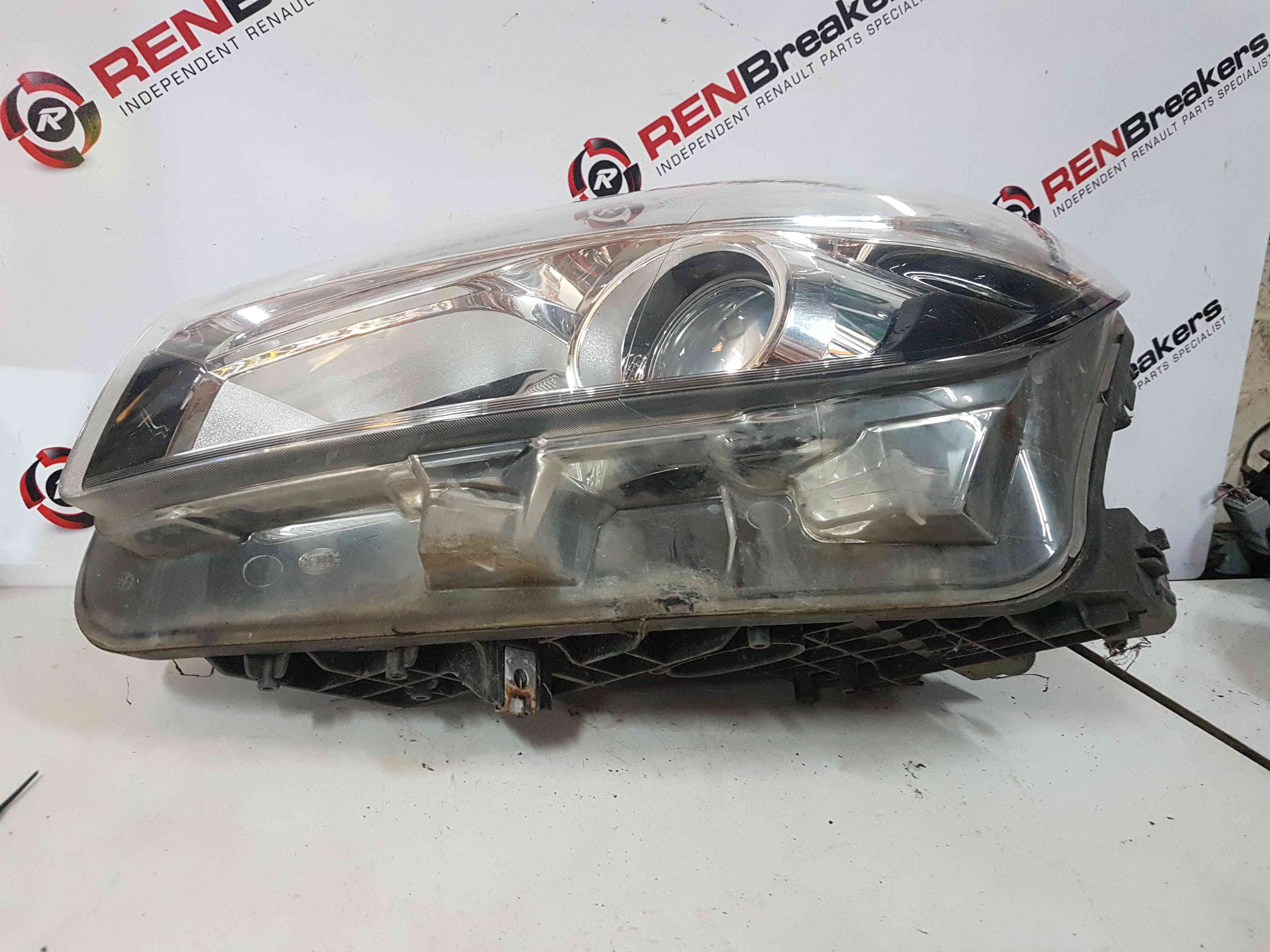 Thumb 10 Nissan Qashqai 2010-2013 Passenger NSF Front Headlight 26060Br03a