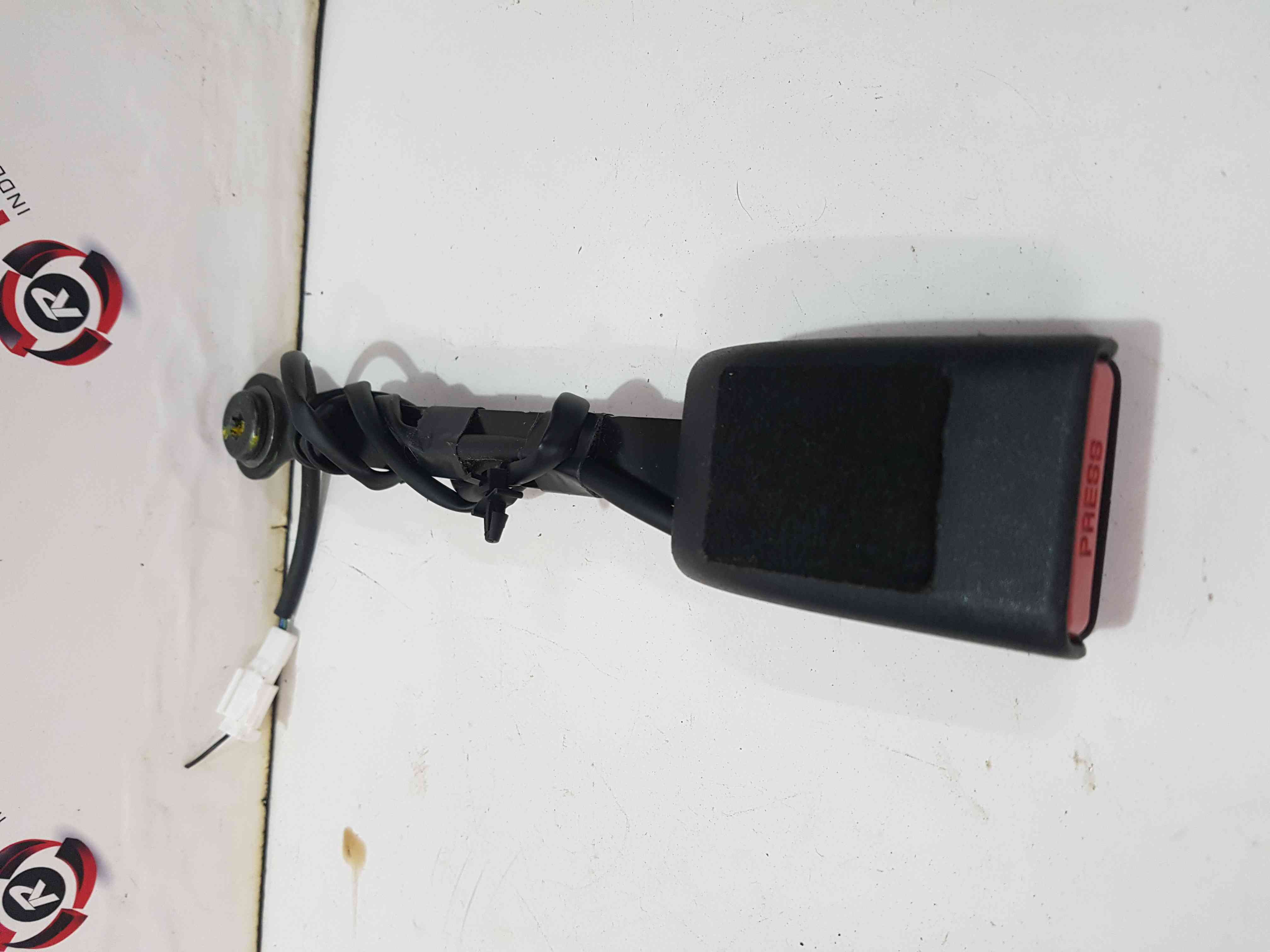 Thumb 3 Nissan Qashqai 2013-2017 Drivers OSF Front Buckle Anchor