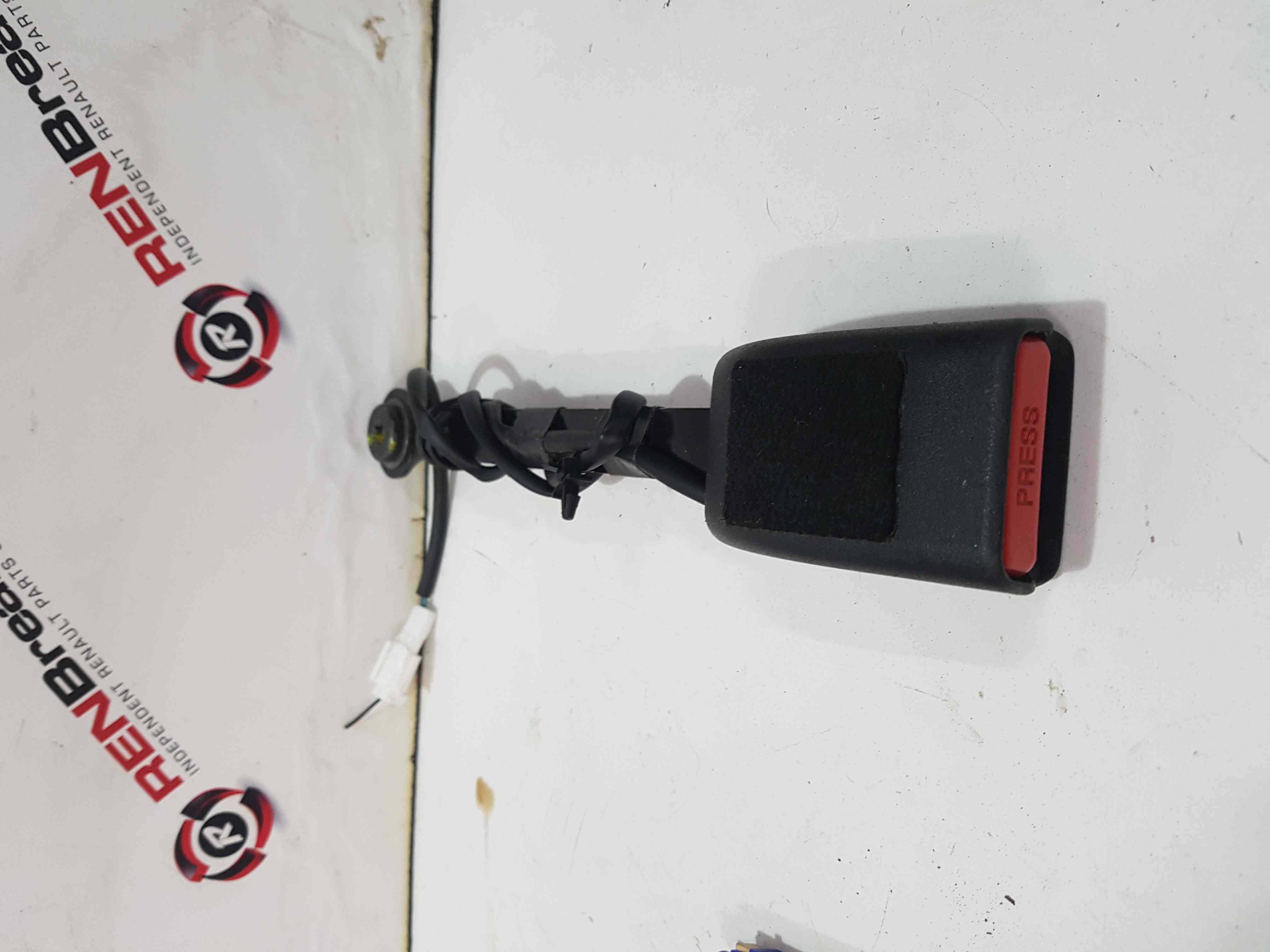 Thumb 7 Nissan Qashqai 2013-2017 Drivers OSF Front Buckle Anchor