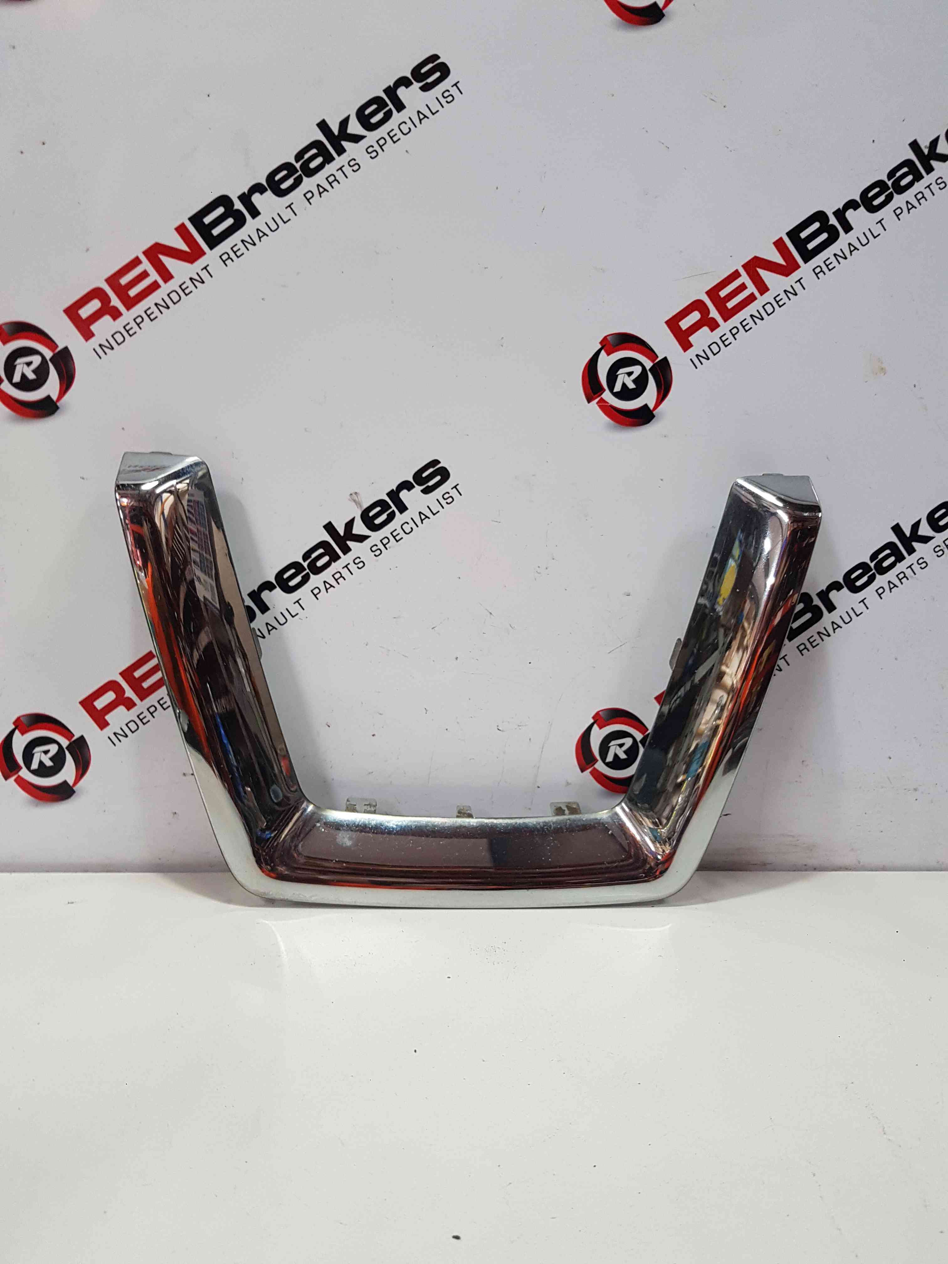 Thumb 6 Nissan Qashqai 2013-2017 Front Badge Embelm Surround Trim 82382Jd00a