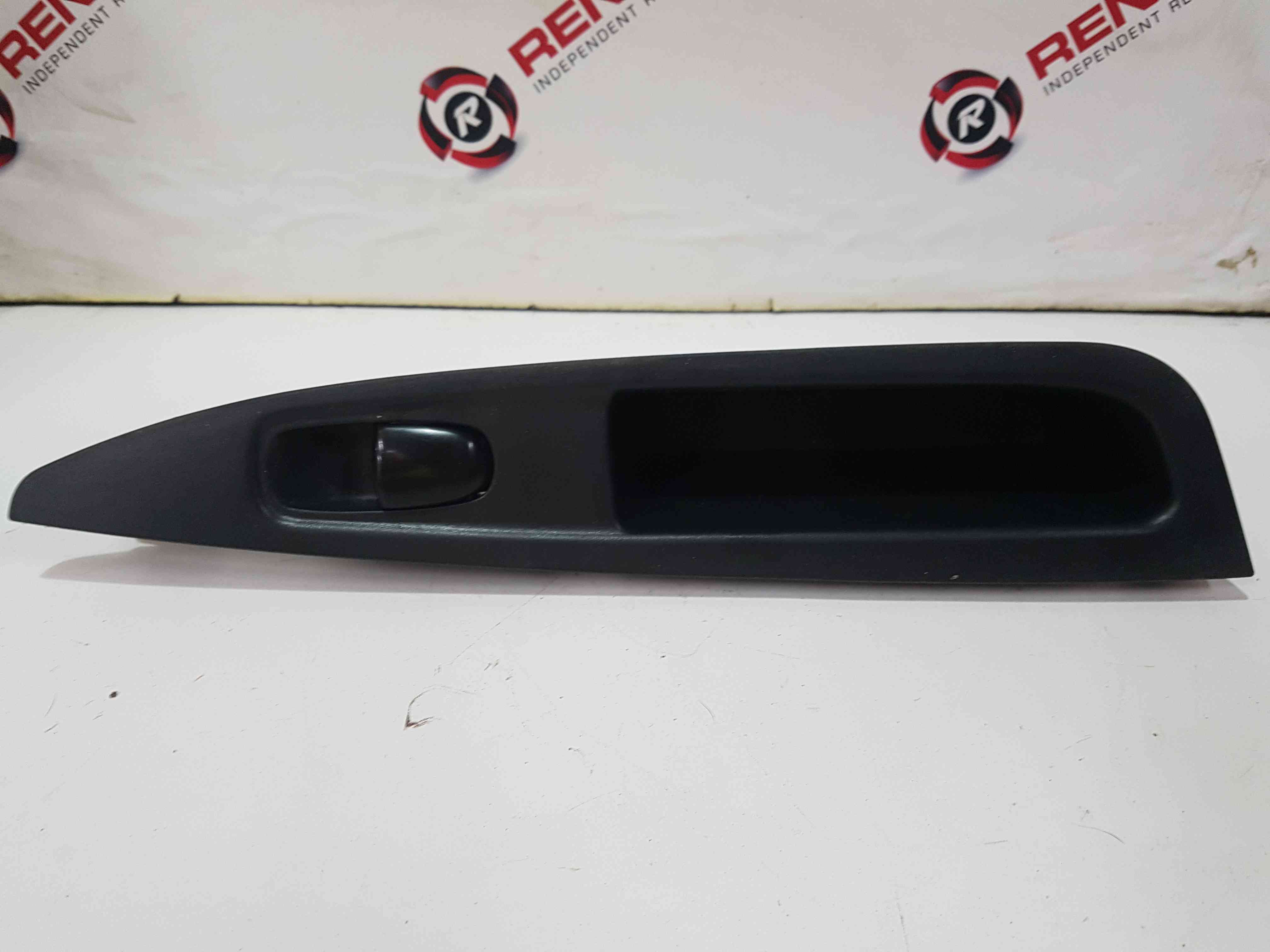 Thumb 6 Nissan Qashqai 2013-2017 NSF Passenger Window Switch 