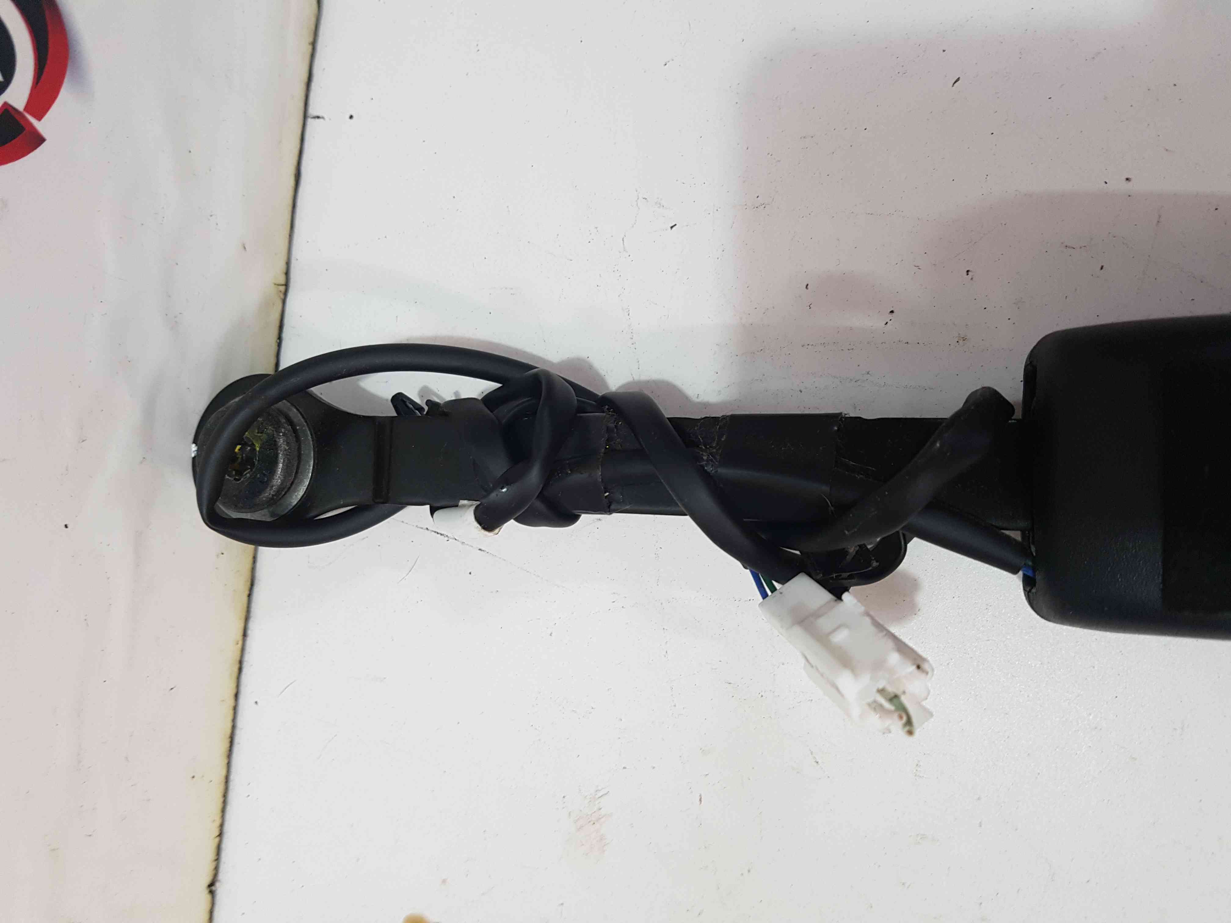 Thumb 3 Nissan Qashqai 2013-2017 Passenger NSF Front Buckle Anchor