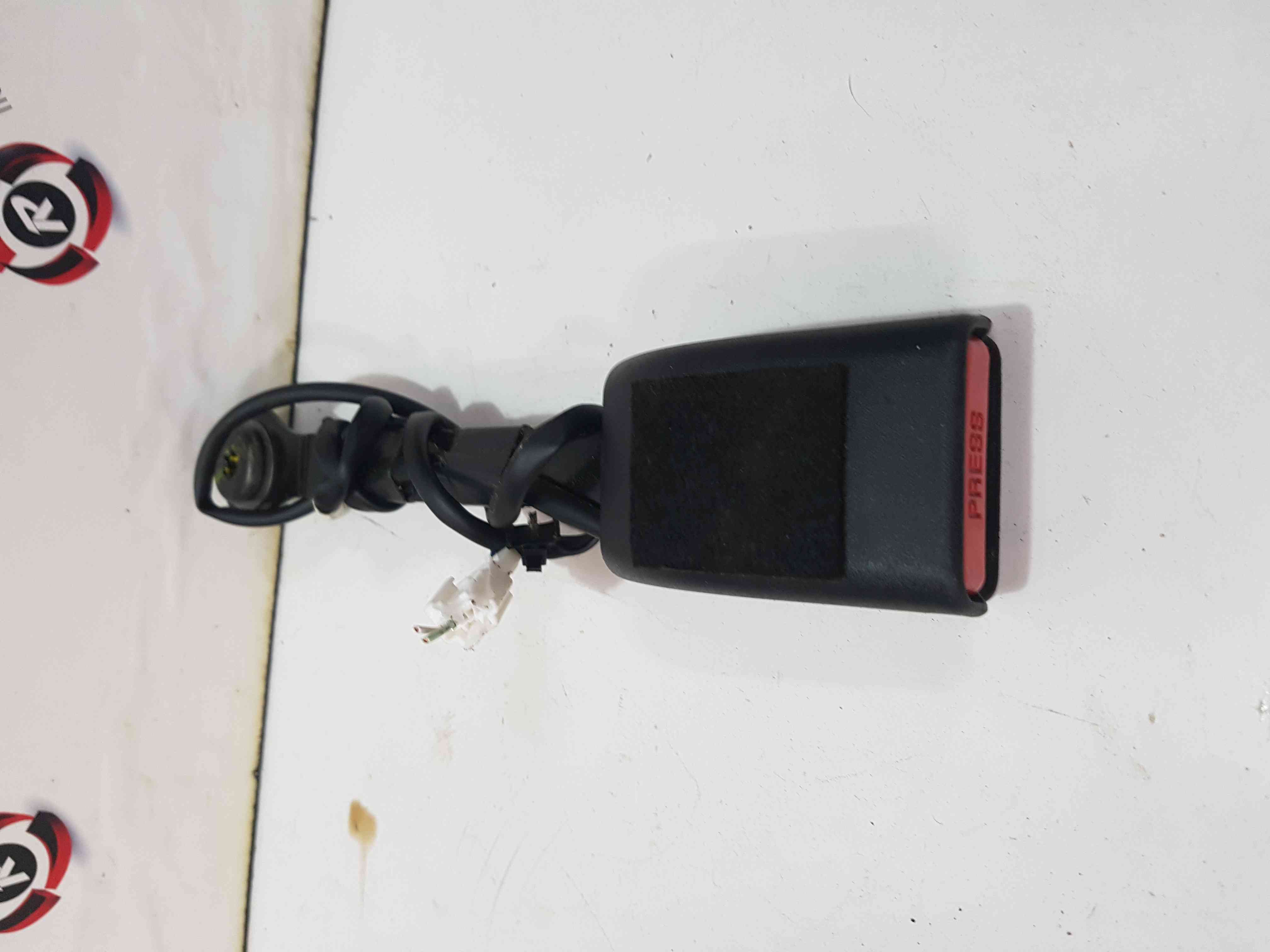 Thumb 4 Nissan Qashqai 2013-2017 Passenger NSF Front Buckle Anchor
