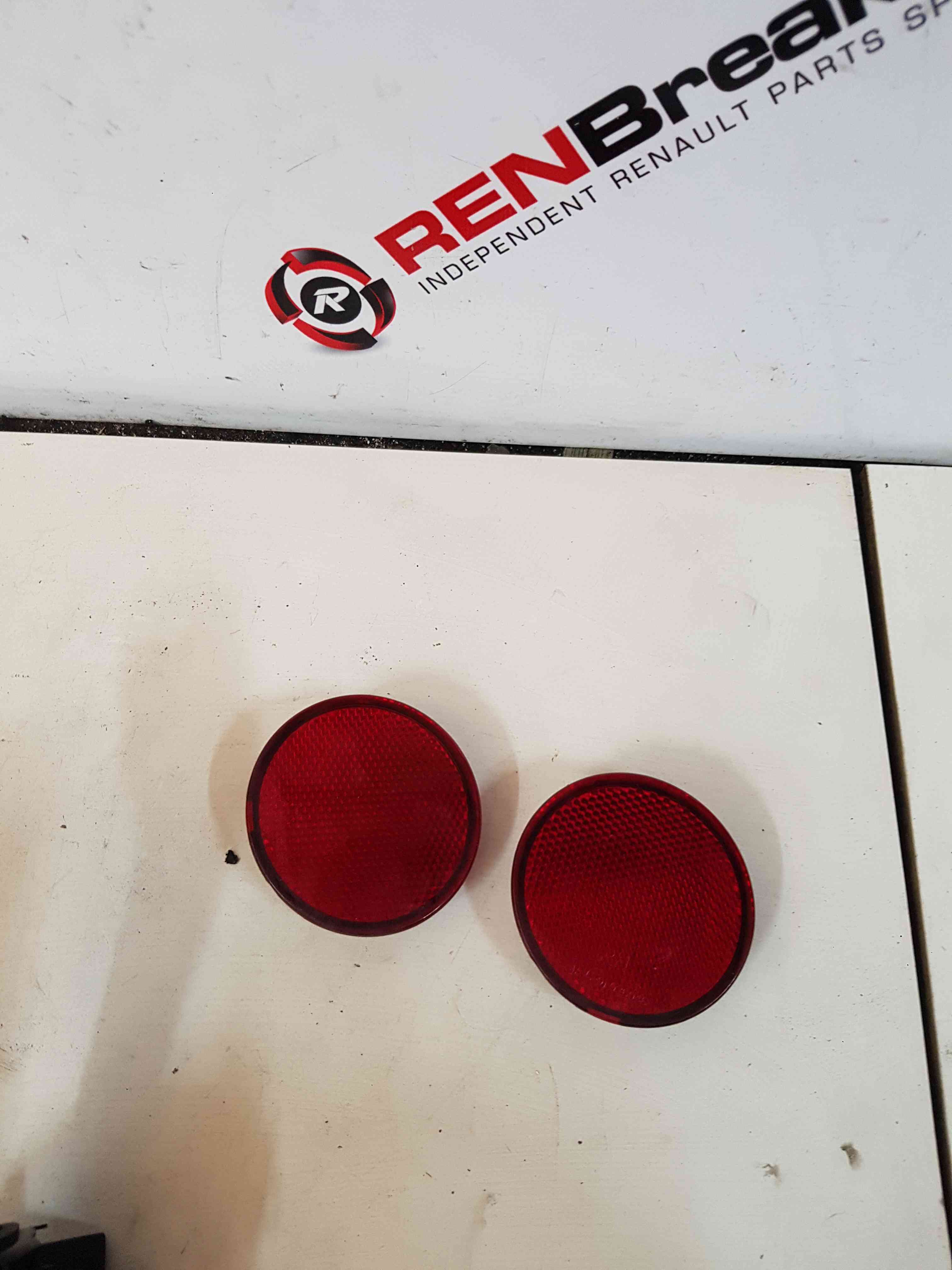 Thumb 3 Nissan Qashqai 2013-2017 Rear Bumper Reflector LED Stop Light 26560BR00A