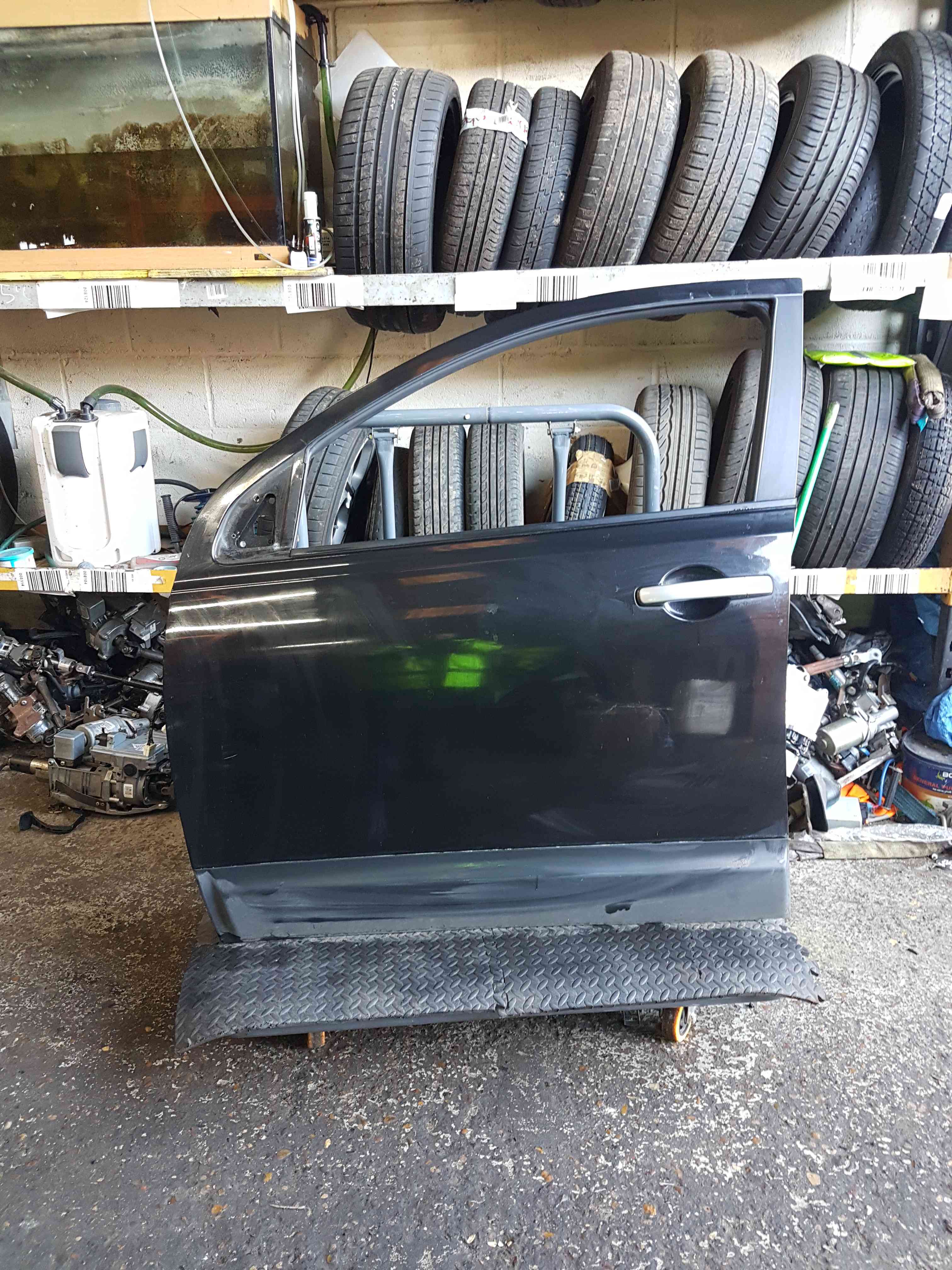 Thumb 3 Nissan Qashqai J10 2006-2013 Passenger NSF Front Door Black Z11