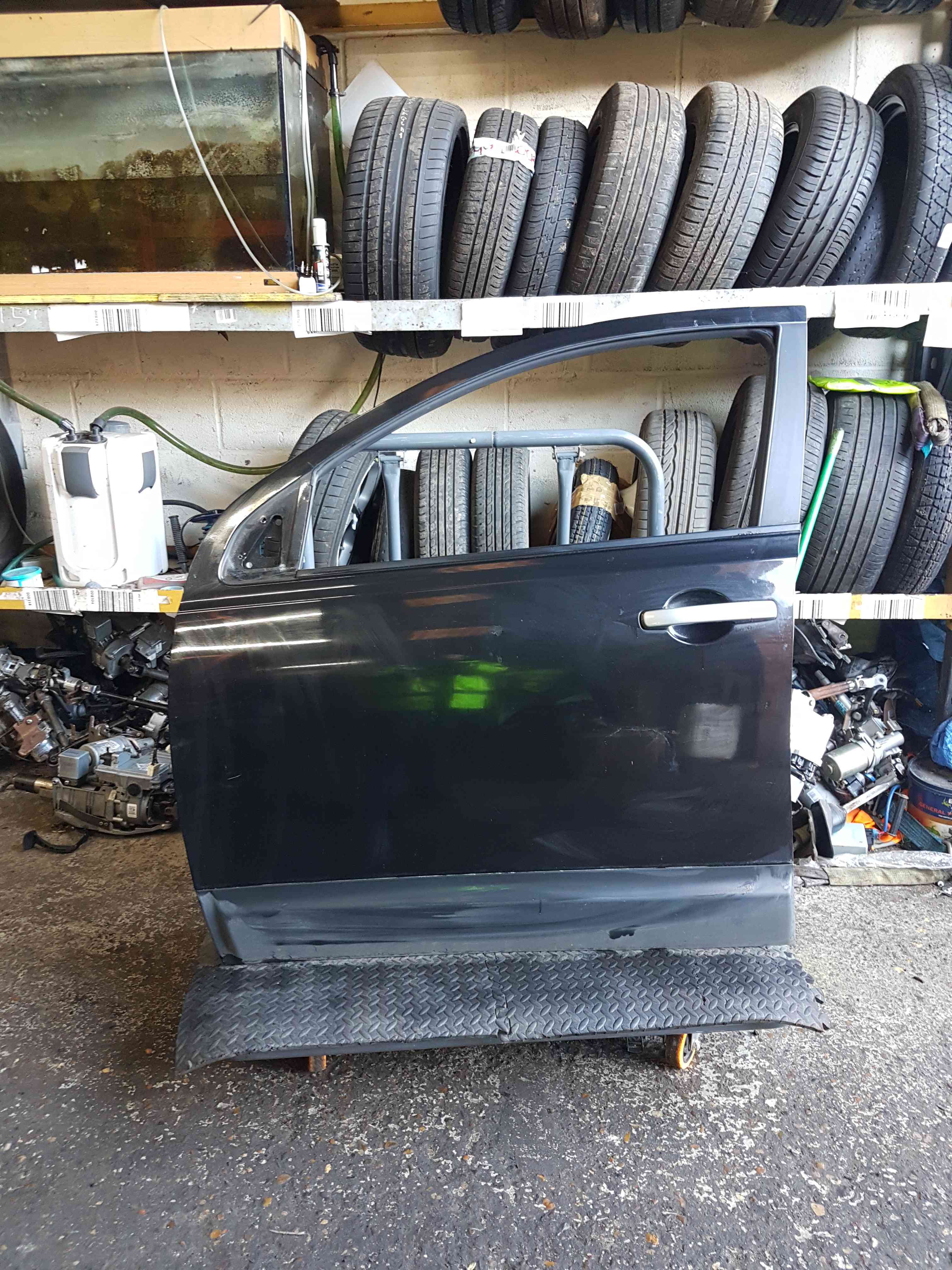 Thumb 4 Nissan Qashqai J10 2006-2013 Passenger NSF Front Door Black Z11