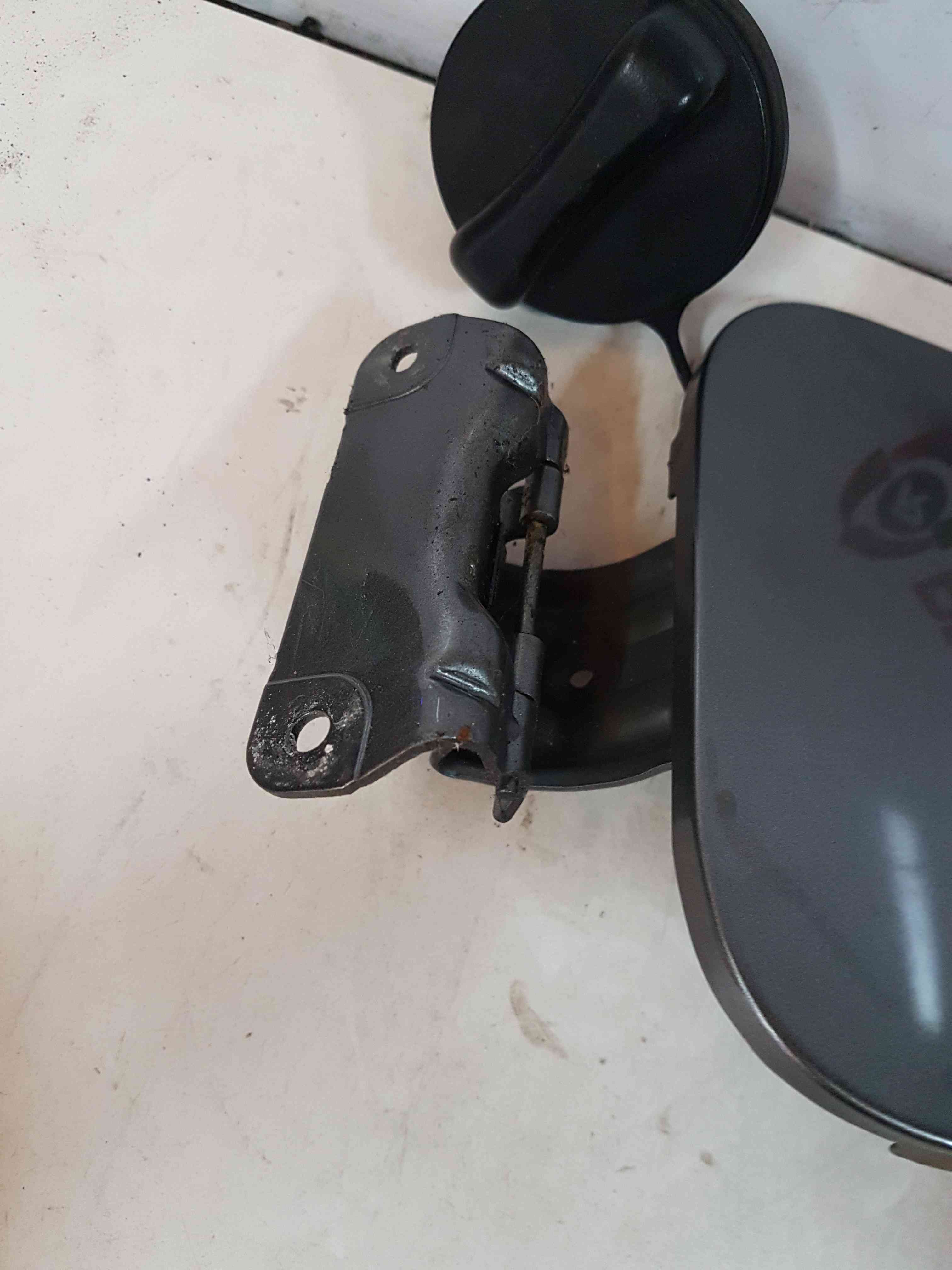 Thumb 3 Nissan Qashqai MK1 2006-2013  Fuel Flap Hinge KAD Grey