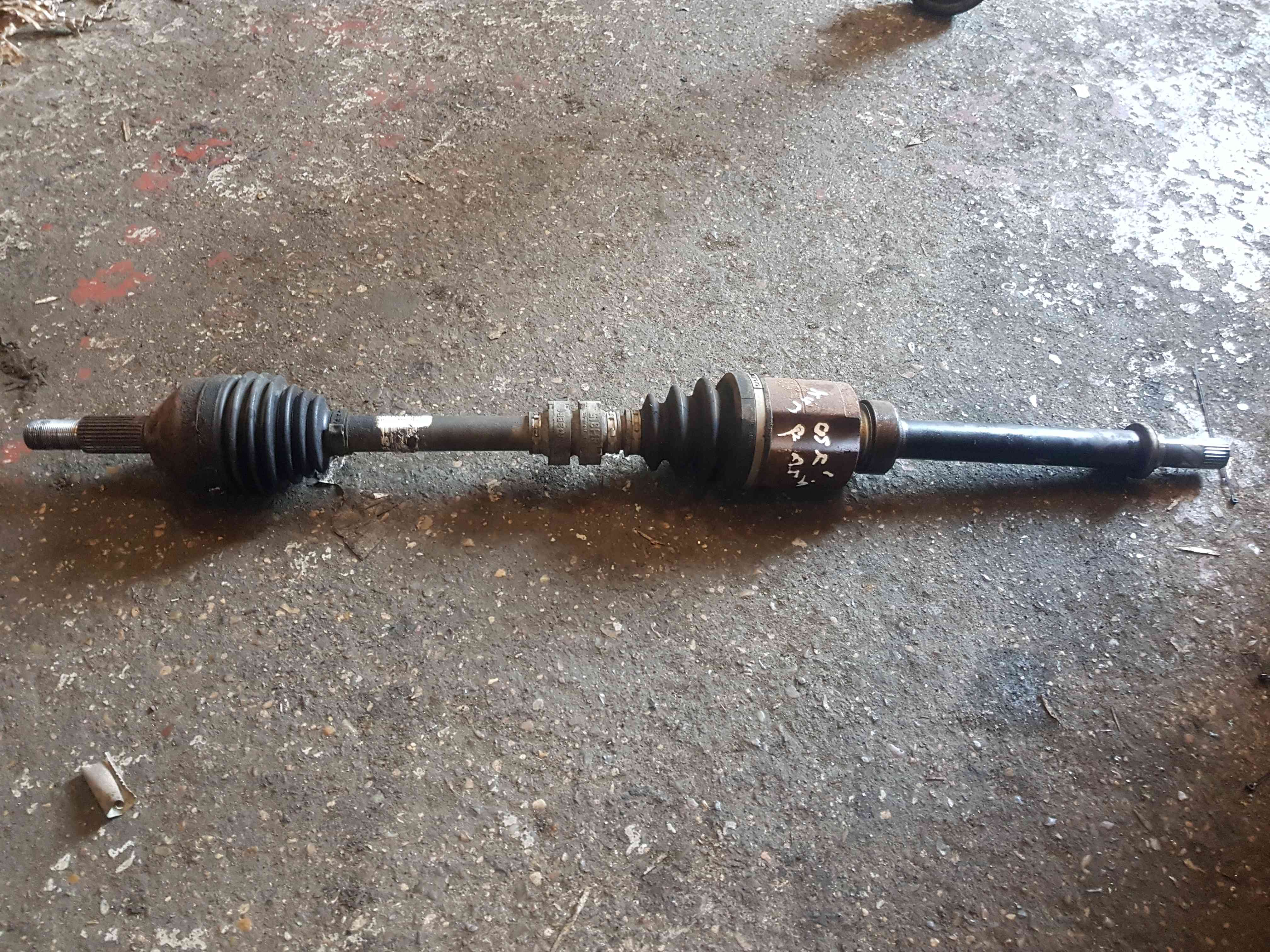 Thumb 2 Nissan Qashqai MK1 2006-2013 1.5 DCI Drivers OSF Front Driveshaft 39100Jd52b