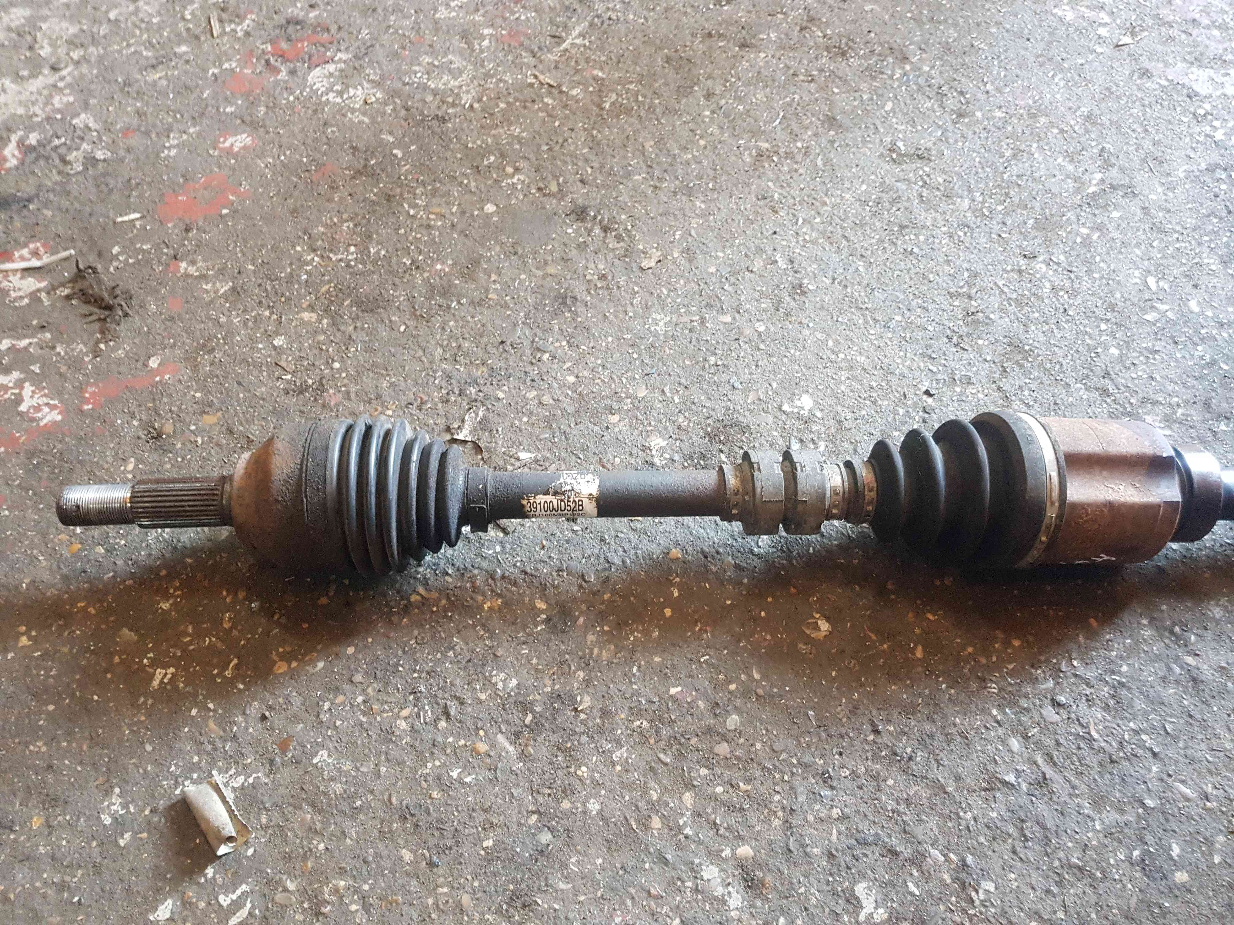 Thumb 8 Nissan Qashqai MK1 2006-2013 1.5 DCI Drivers OSF Front Driveshaft 39100Jd52b