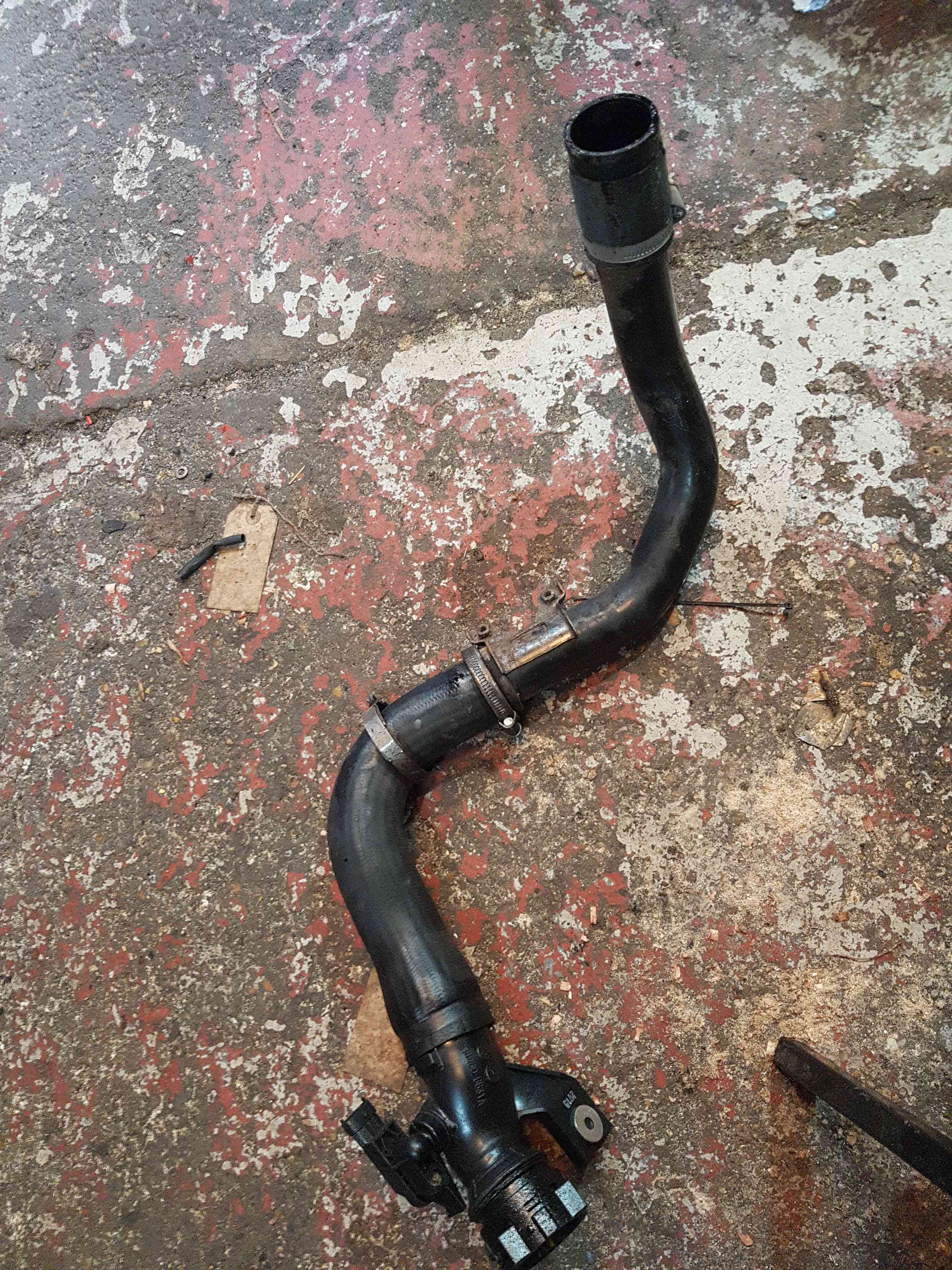 Thumb 7 Nissan Qashqai MK1 2006-2013 1.5 DCI Egr To Intercooler Pipe 14460BB31A