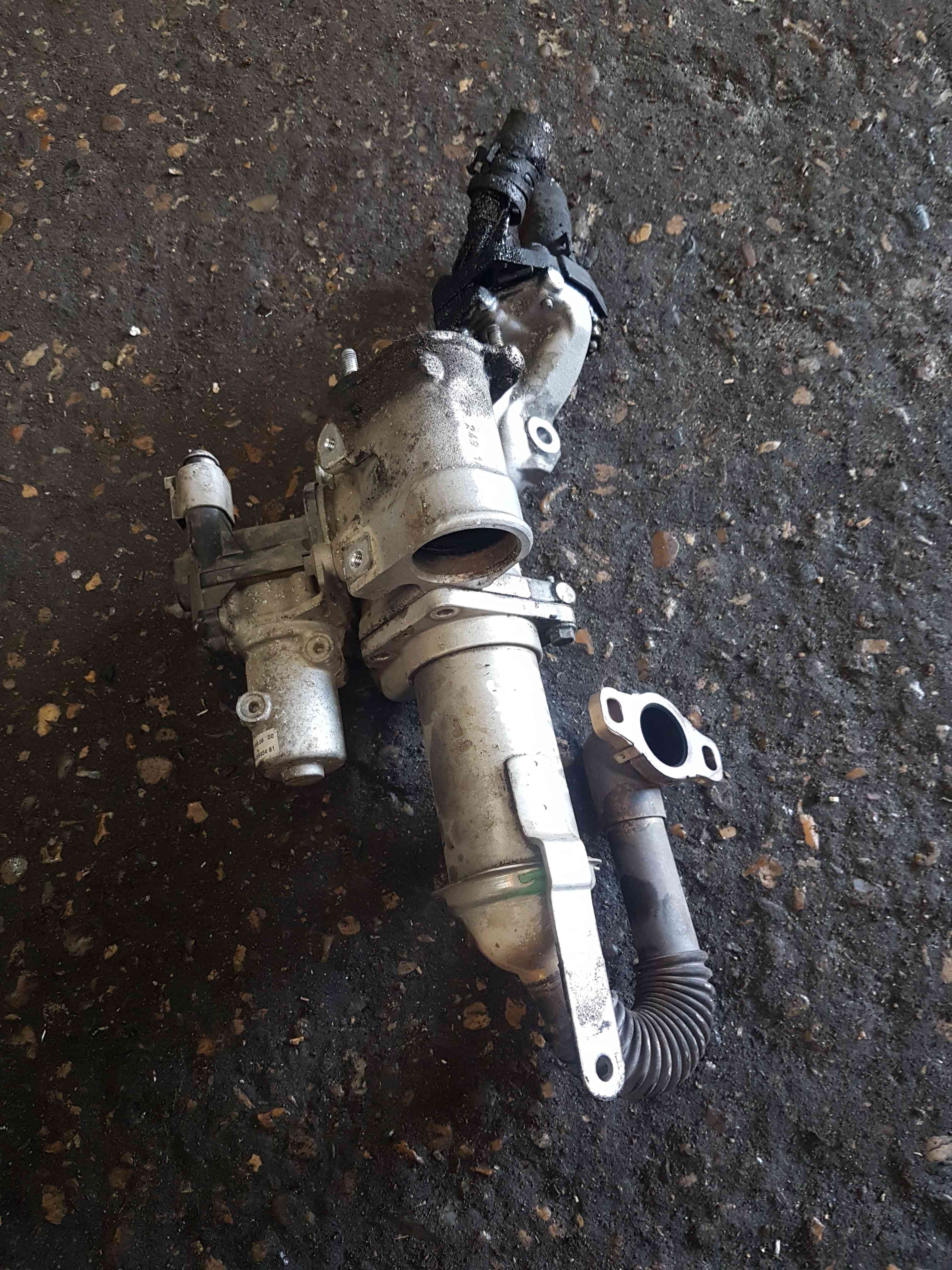 Thumb 5 Nissan Qashqai MK1 2006-2013 1.5 DCI Egr Valve Housing Cooler Complete