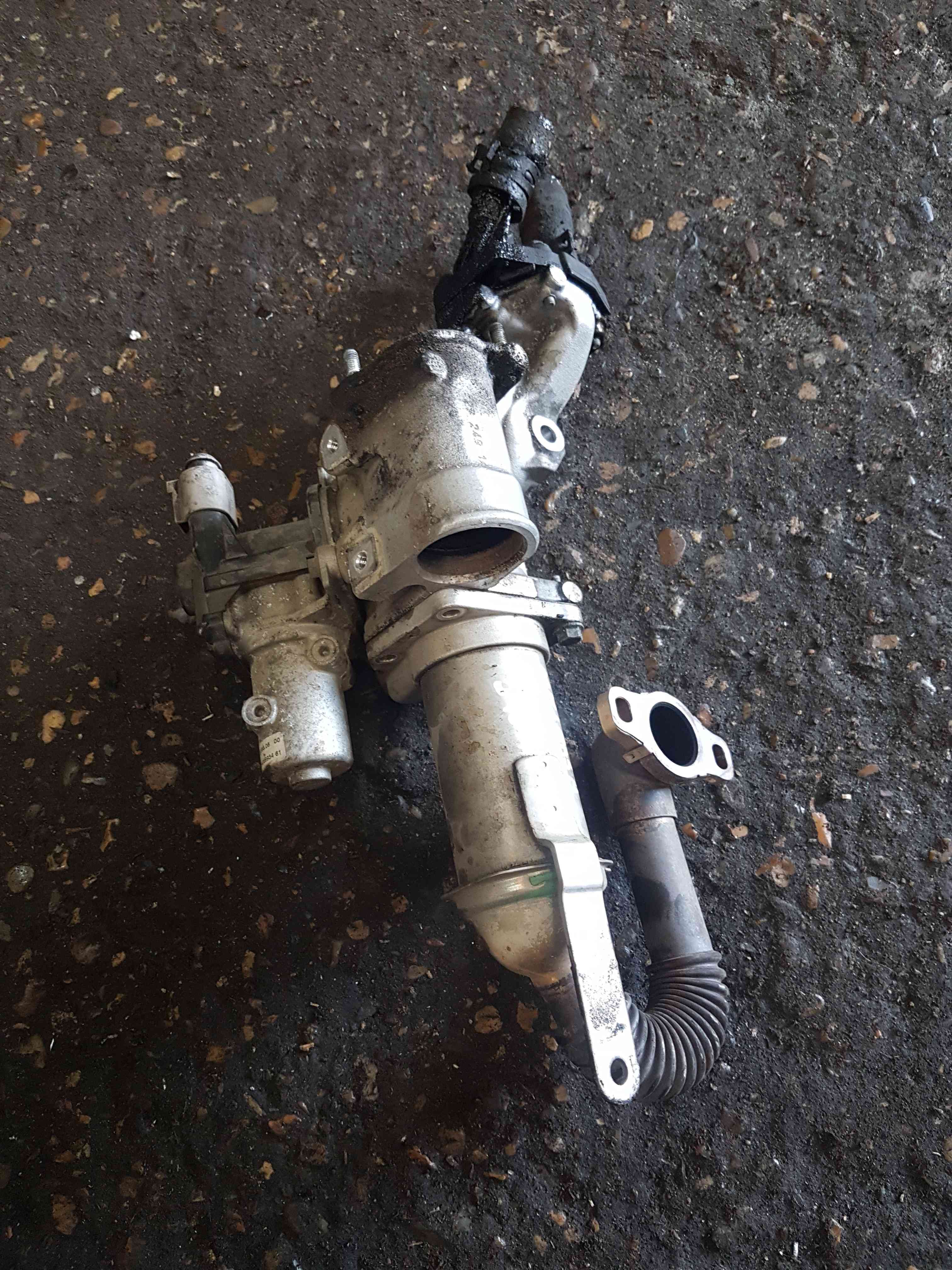 Thumb 6 Nissan Qashqai MK1 2006-2013 1.5 DCI Egr Valve Housing Cooler Complete