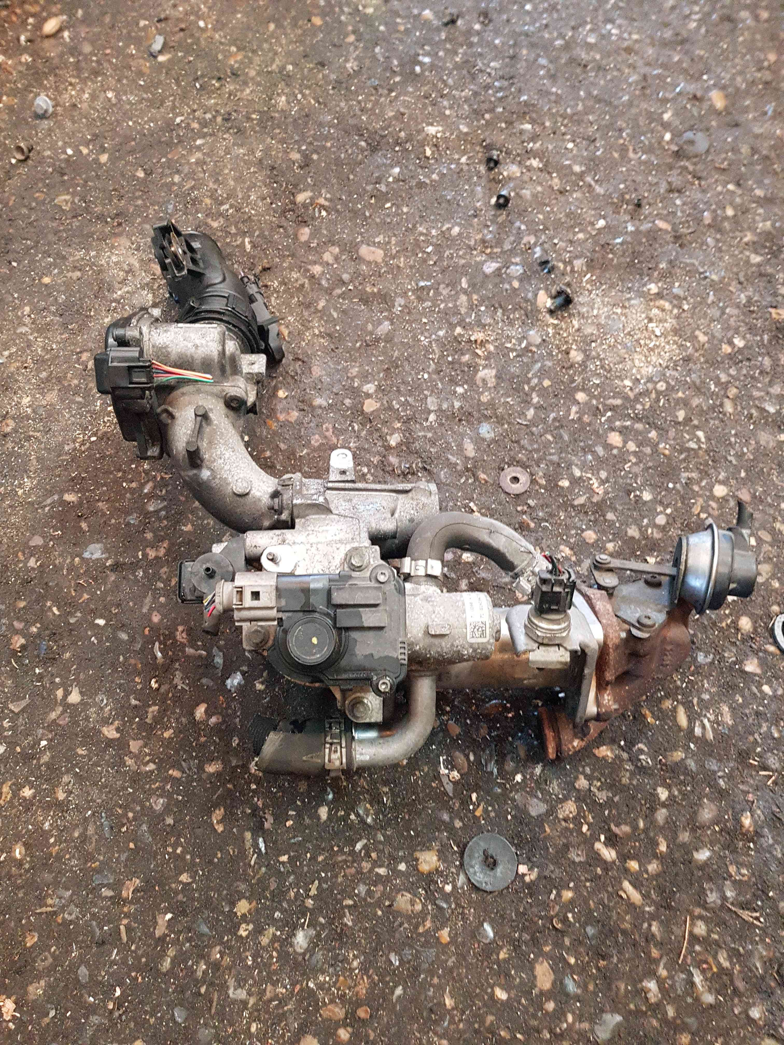 Thumb 4 Nissan Qashqai MK1 2006-2013 1.5 DCI Egr Valve Housing Cooler Complete