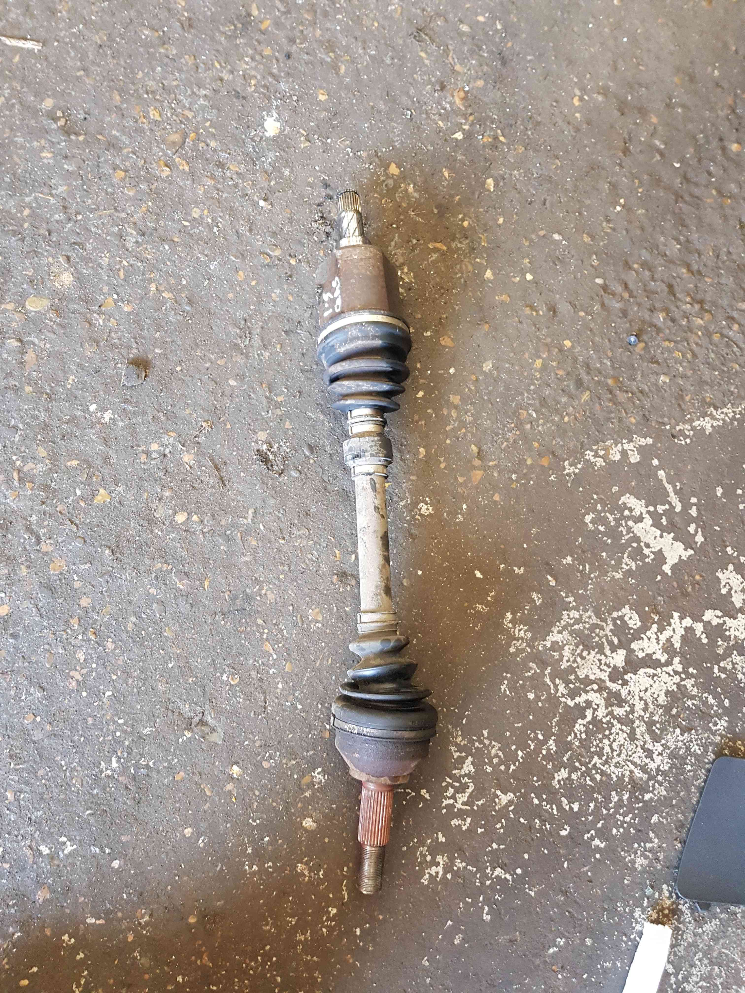 Thumb 5 Nissan Qashqai MK1 2006-2013 1.5 DCI Passenger NSF Front Driveshaft