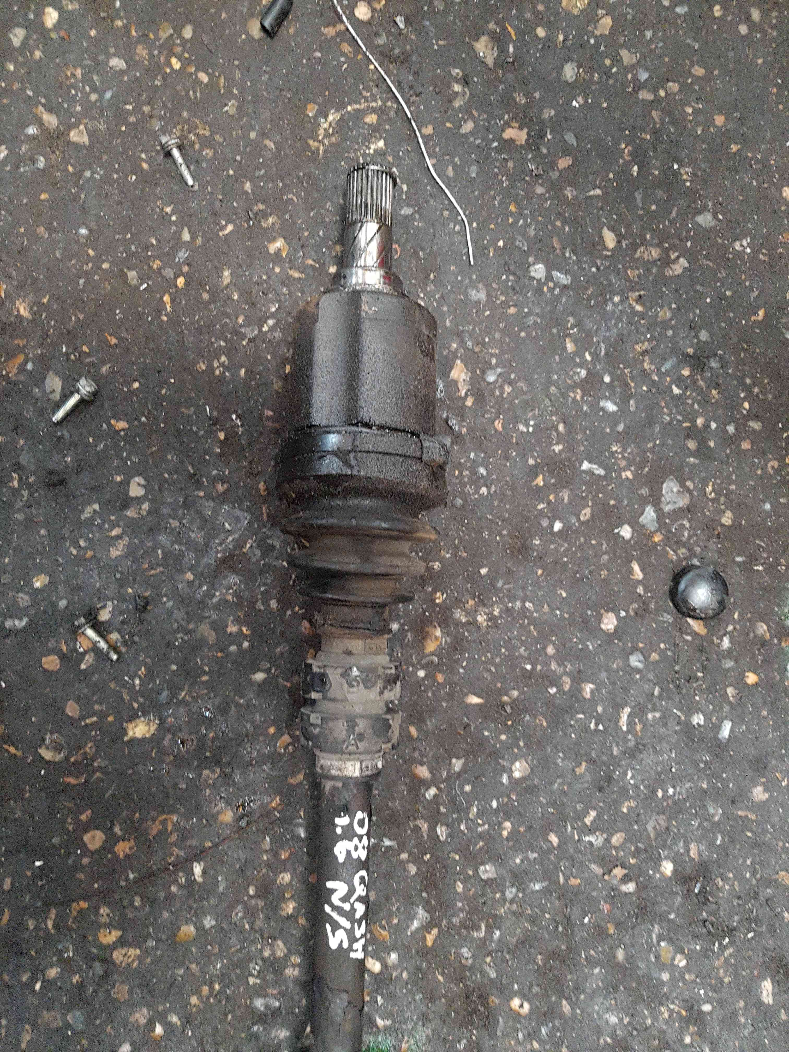 Thumb 4 Nissan Qashqai MK1 2006-2013 1.6 Petrol Passenger NSF Front Driveshaft Hr16de