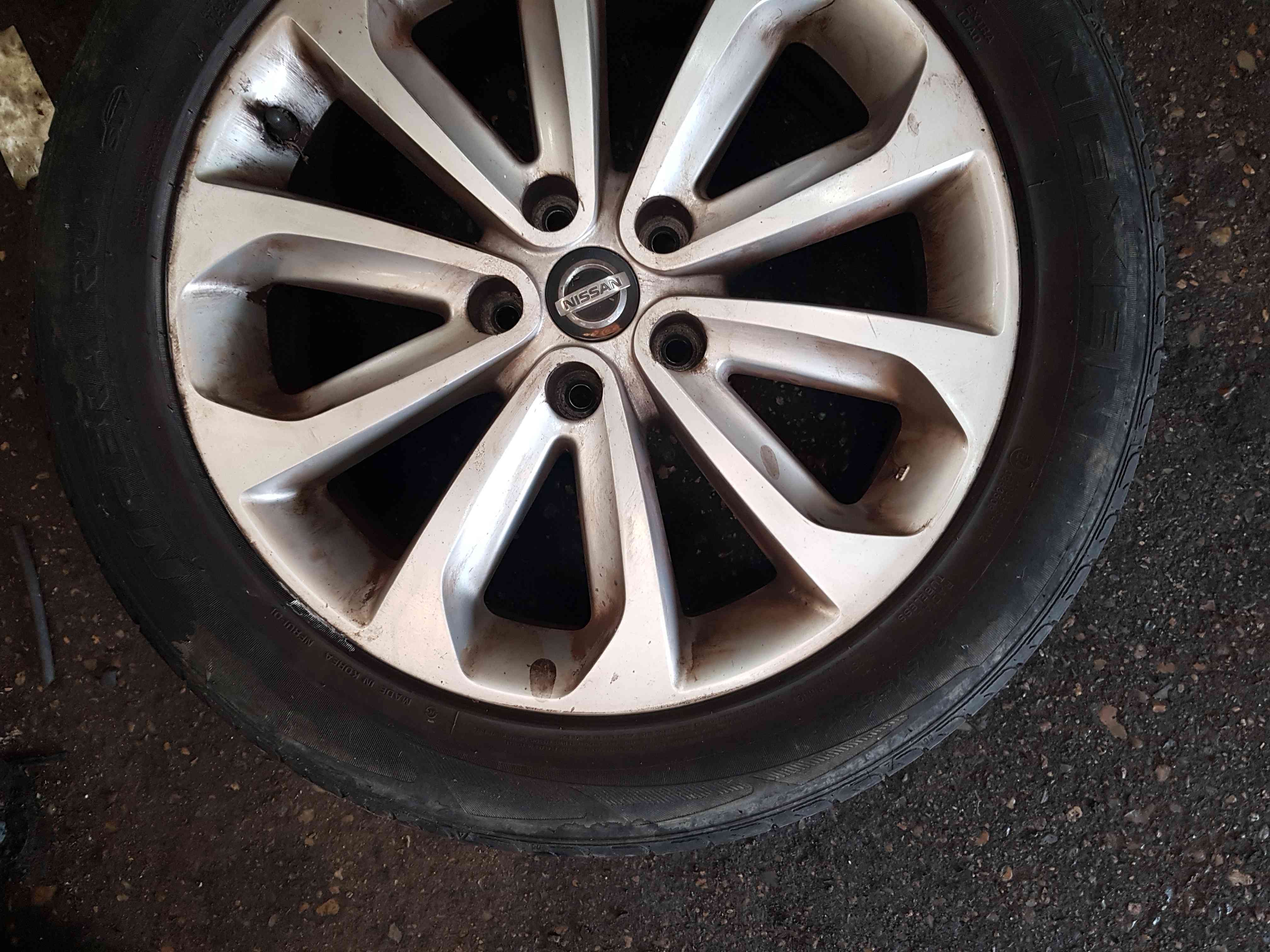 Thumb 5 Nissan Qashqai MK1 2006-2013 Alloy Wheel Tyre 215 55 18  18Inch 4/5