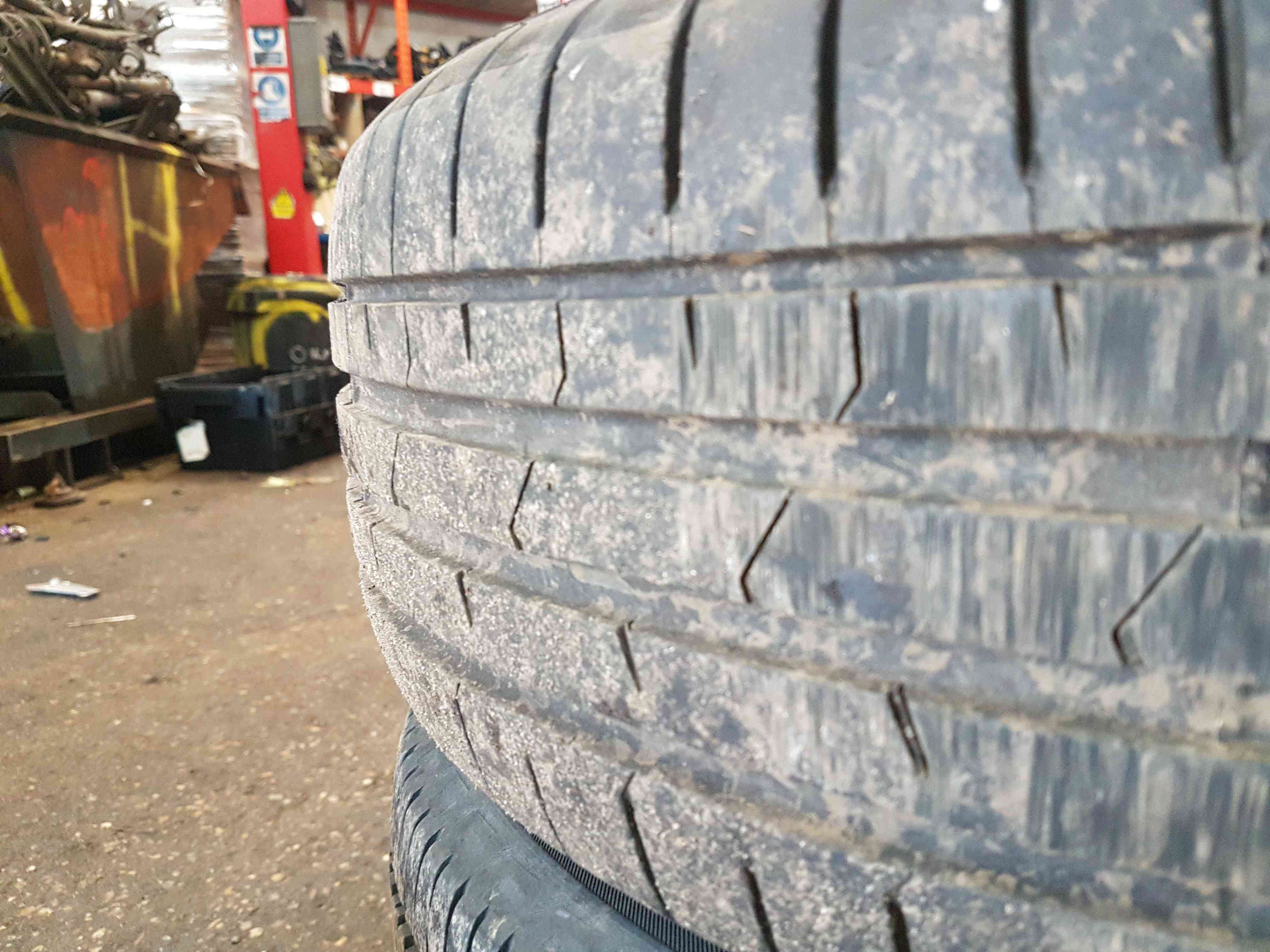 Thumb 3 Nissan Qashqai MK1 2006-2013 Alloy Wheel Tyre 215 55 18  18Inch 4/5 40300Jd18c