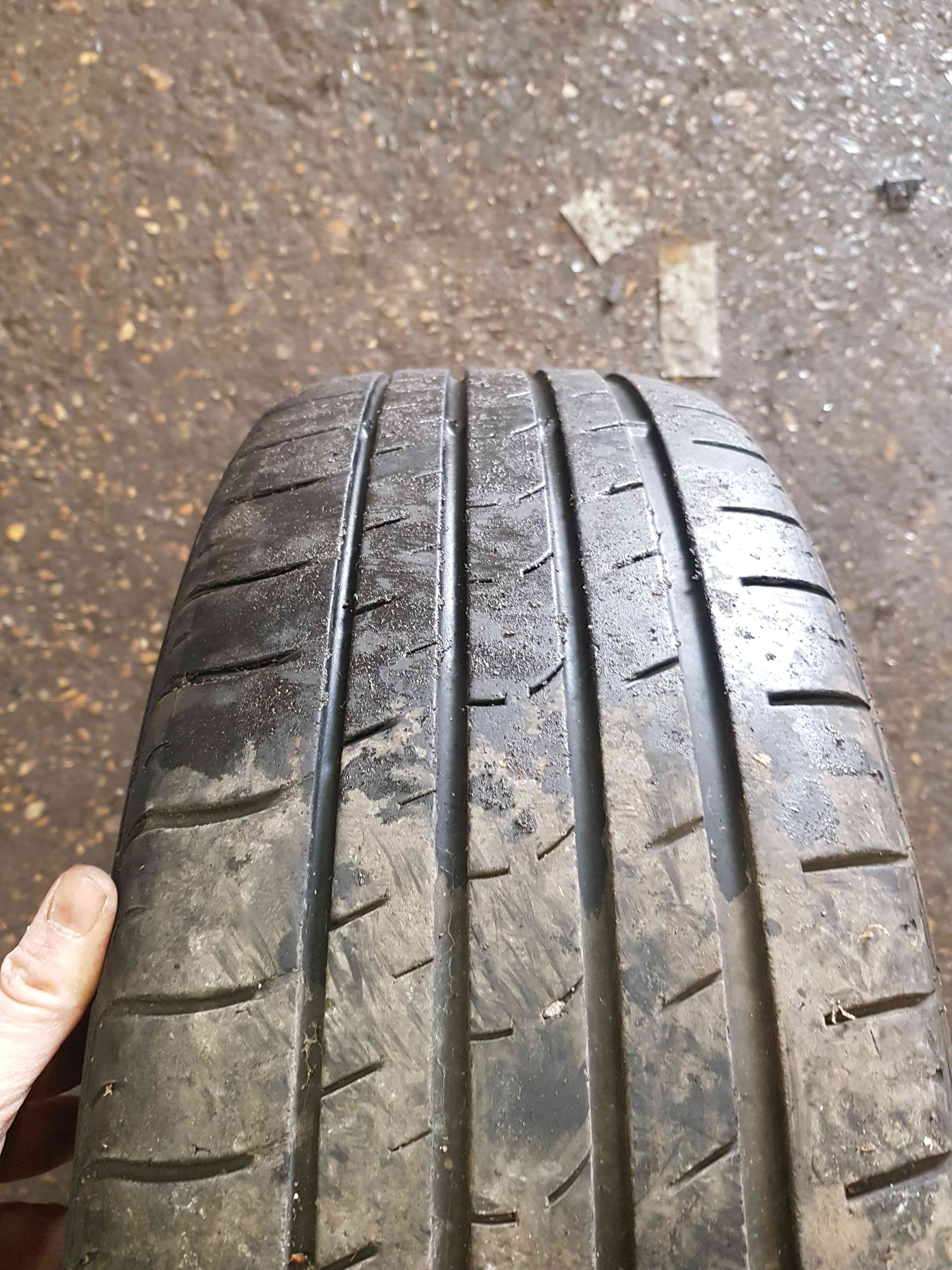 Thumb 8 Nissan Qashqai MK1 2006-2013 Alloy Wheel Tyre 215 55 18  18Inch 4/5