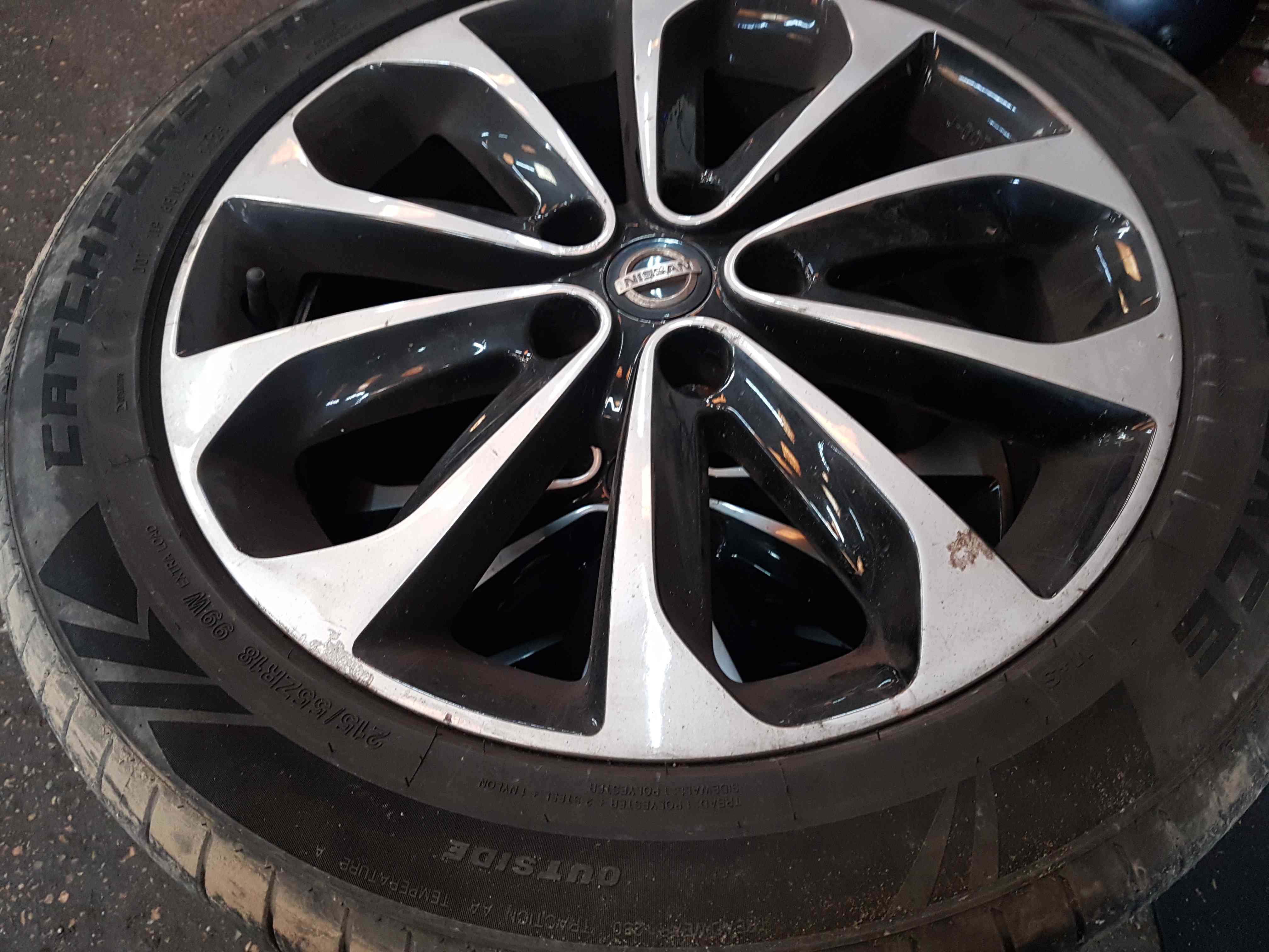 Thumb 3 Nissan Qashqai MK1 2006-2013 Alloy Wheel Tyre 215 55 18  18inch 4/5