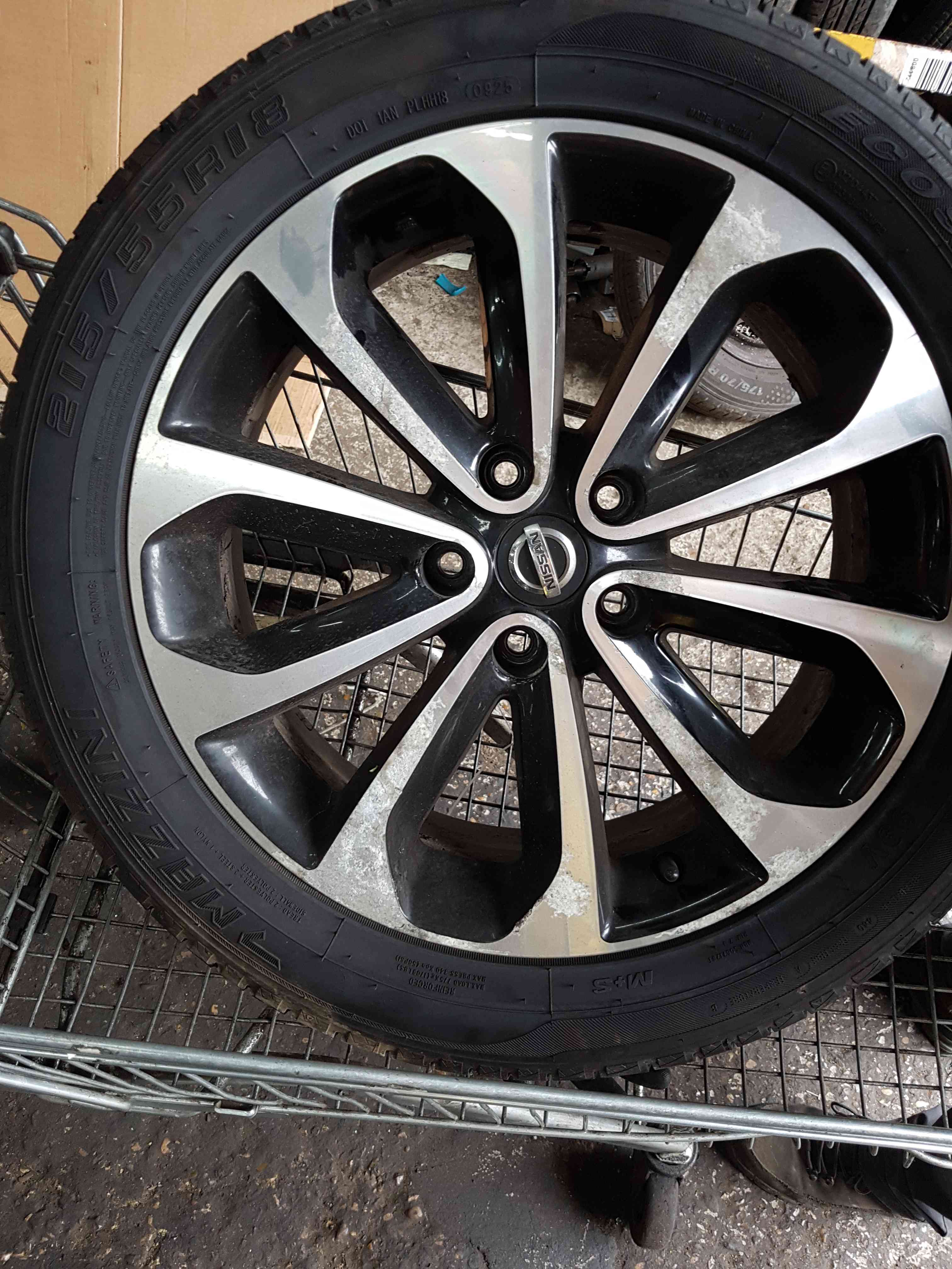 Thumb 5 Nissan Qashqai MK1 2006-2013 Alloy Wheel Tyre 215 55 18 18Inch 3/5 40300Jd18c