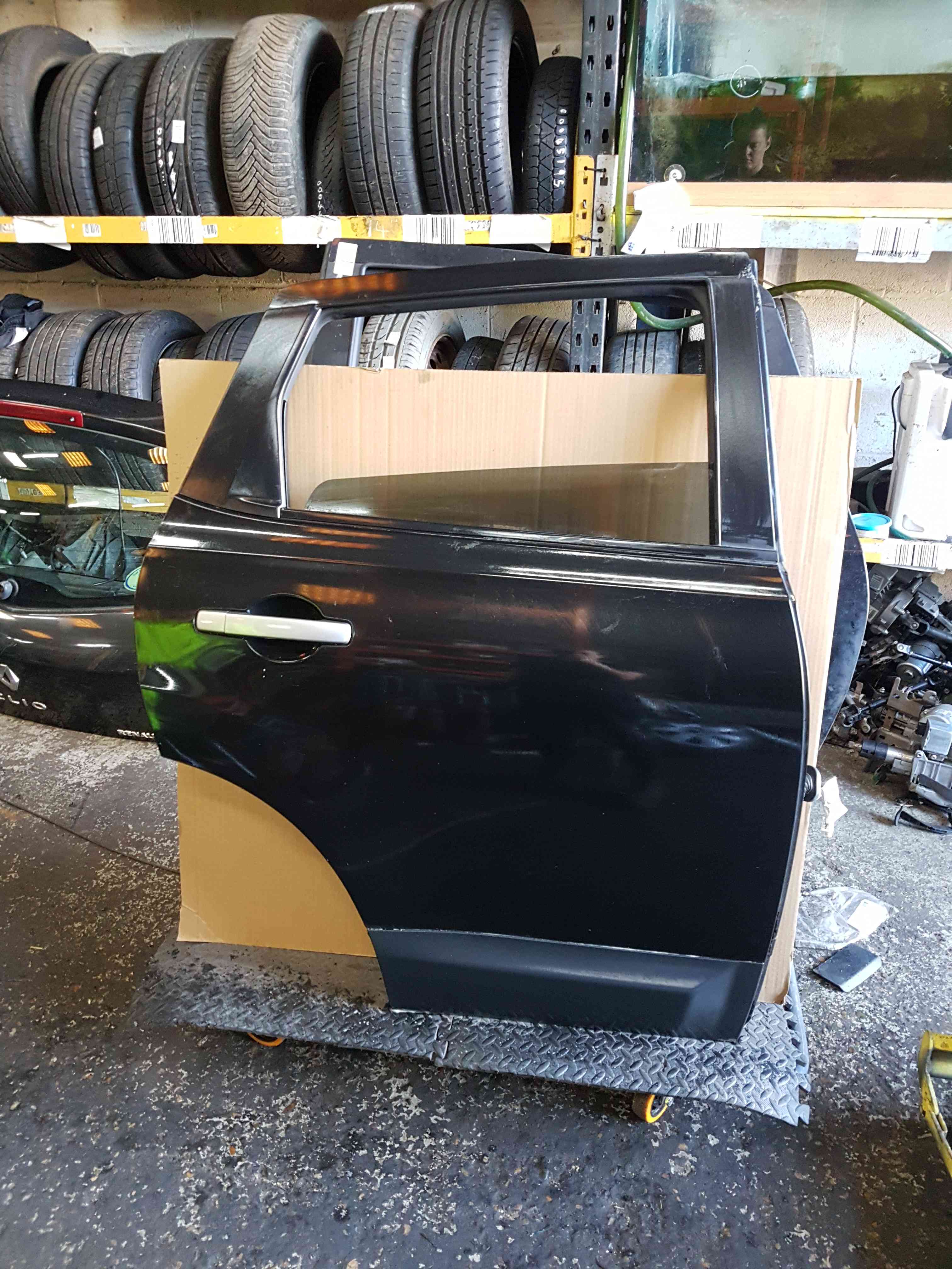Thumb 2 Nissan Qashqai MK1 2006-2013 Drivers OSR Rear Door Black Z11