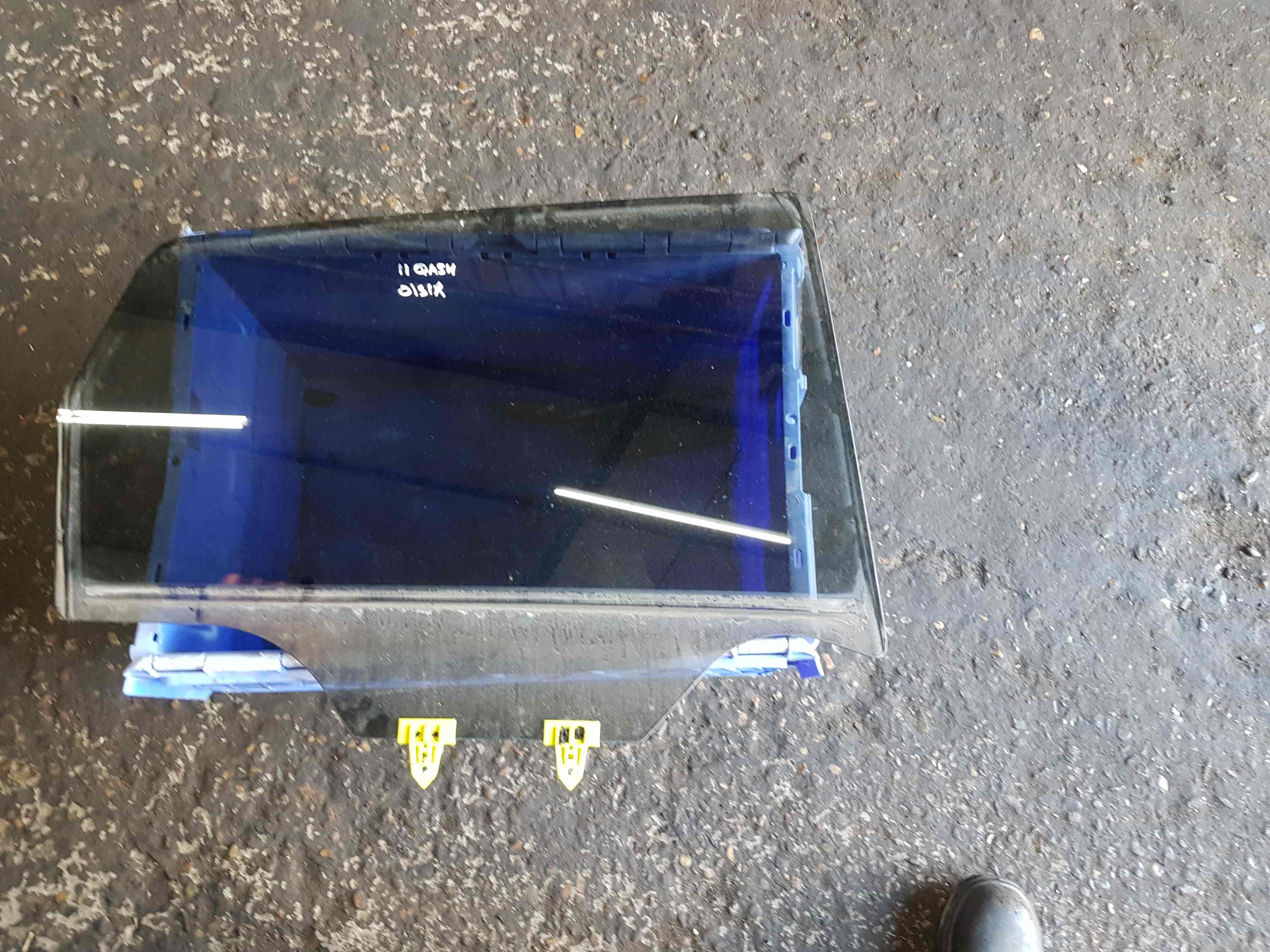Thumb 2 Nissan Qashqai MK1 2006-2013 Drivers OSR Rear Window Glass Tinted
