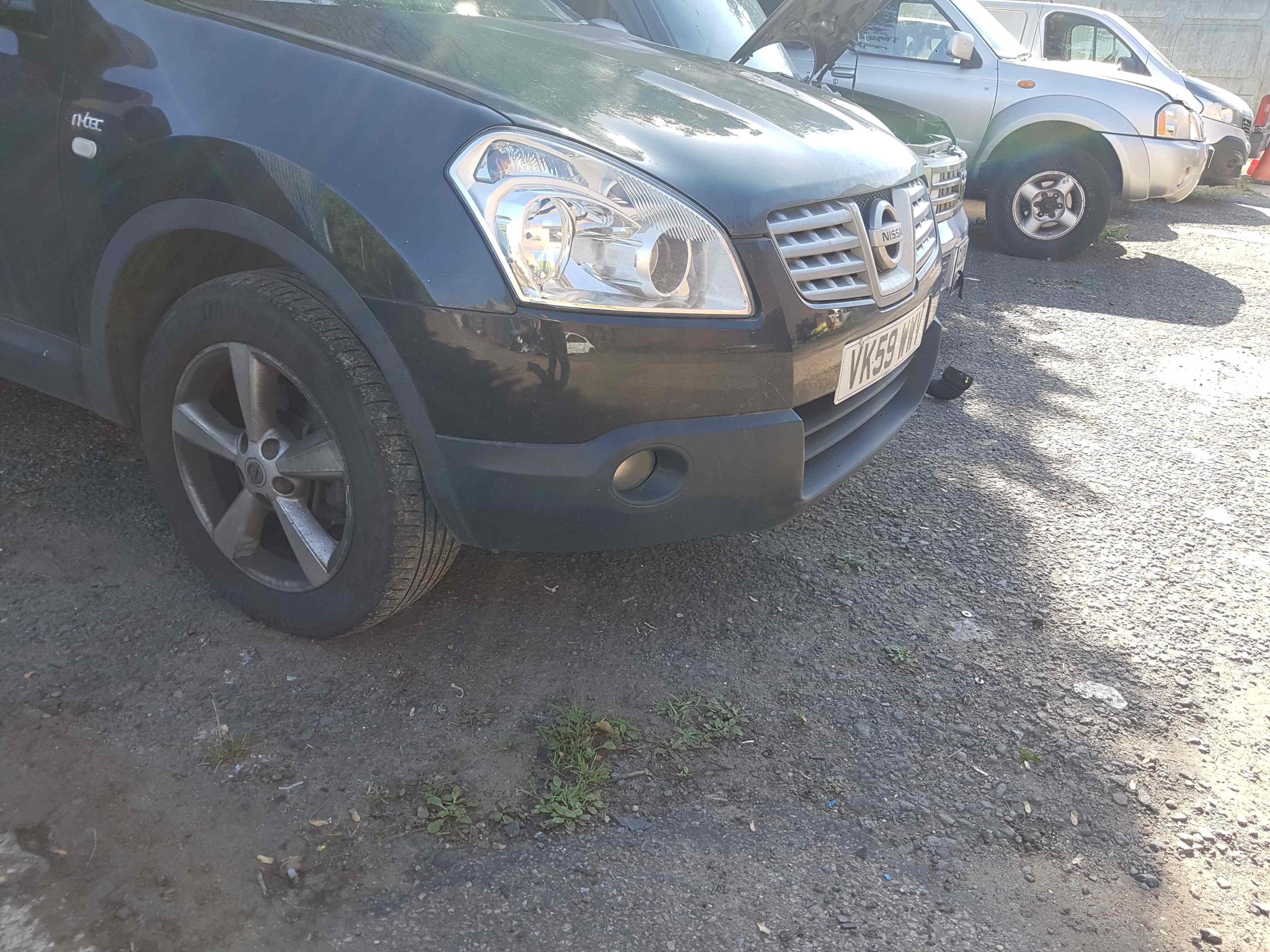 Thumb 3 Nissan Qashqai MK1 2006-2013 Front Bumper Black Z11 