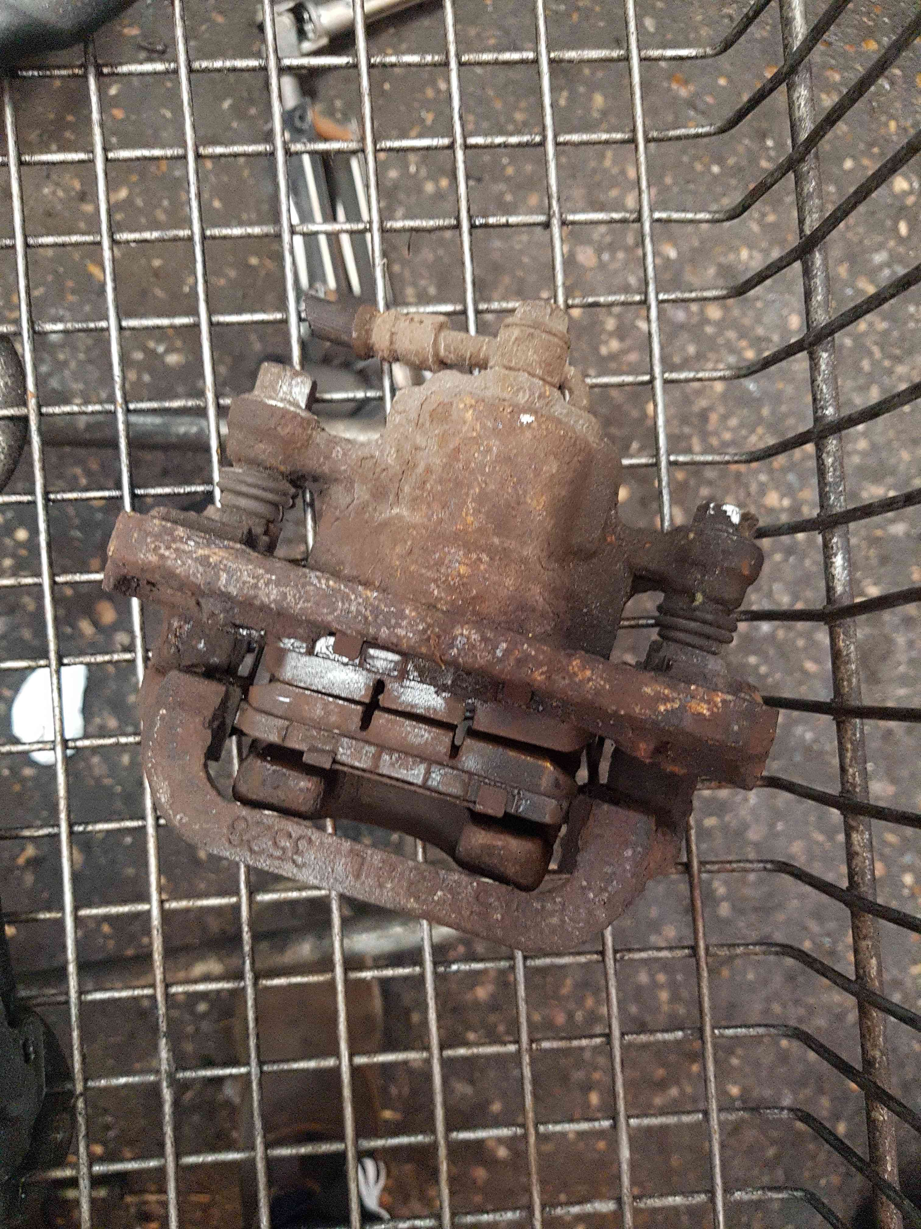 Thumb 4 Nissan Qashqai MK1 2006-2013 OSR Drivers Rear Brake Caliper