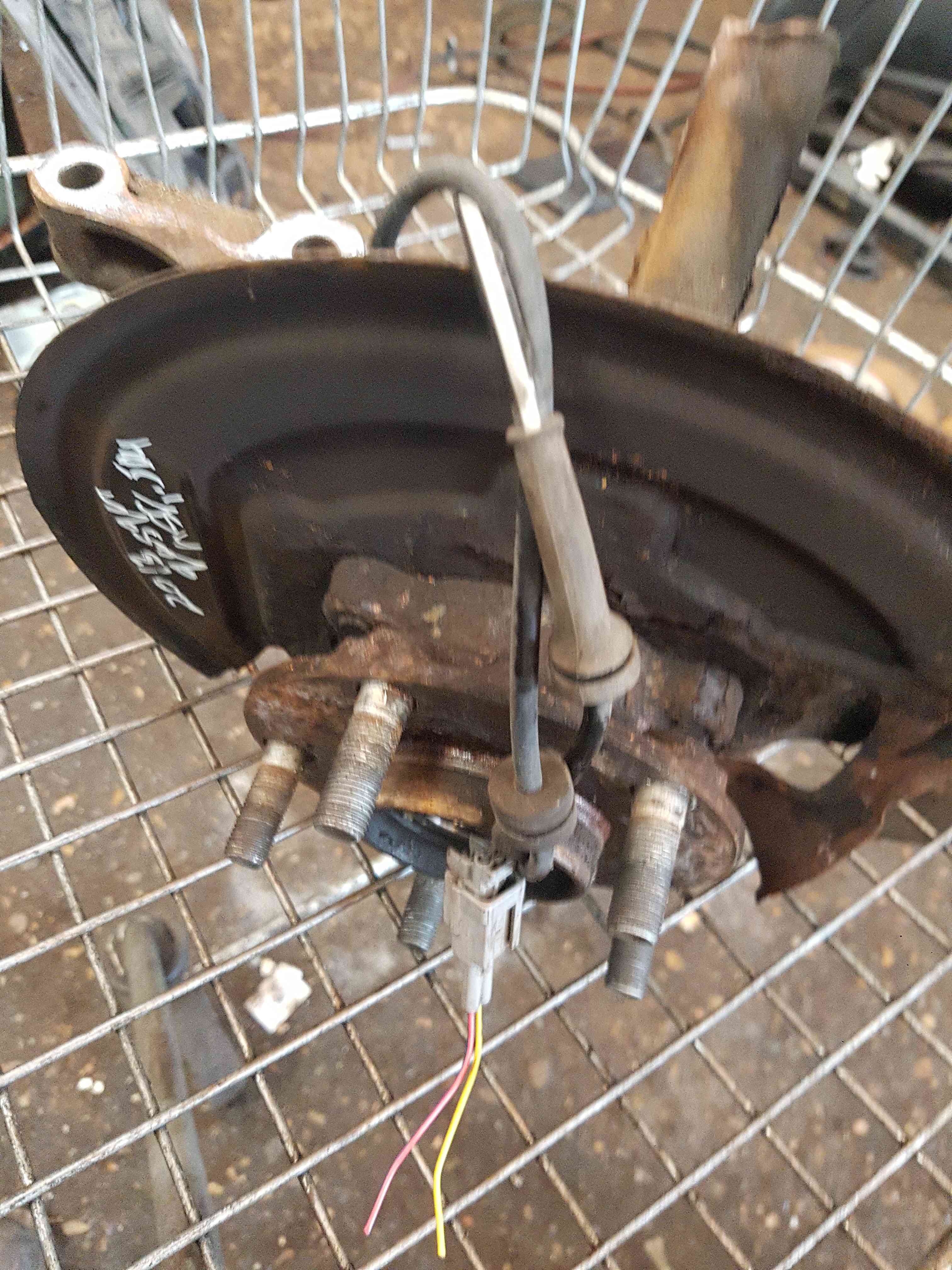 Thumb 6 Nissan Qashqai MK1 2006-2013 Passenger NSF Front Wheel HUB