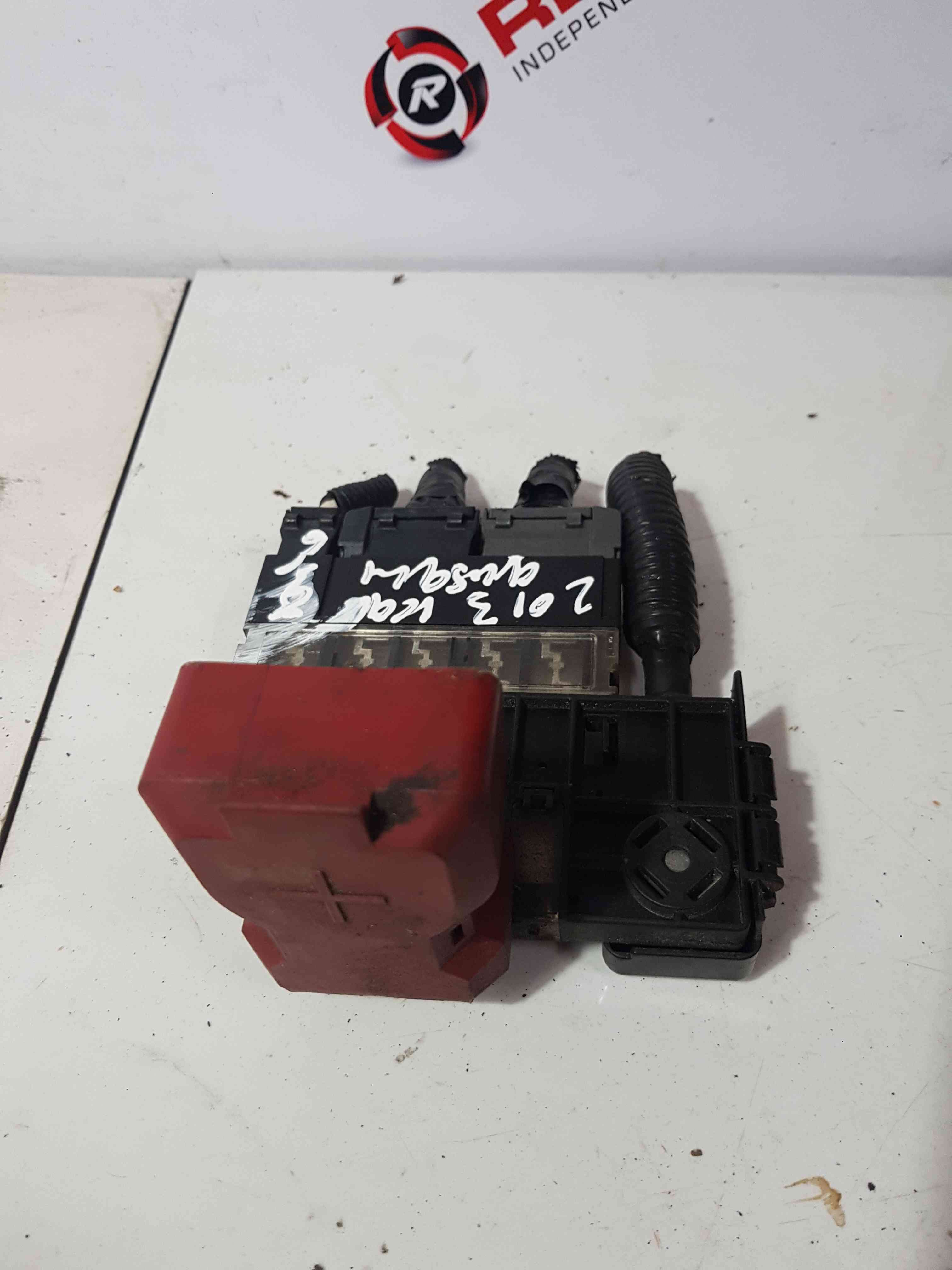 Thumb 6 Nissan Qashqai MK1 2006-2013 Posstive Battery Terminal Fuse