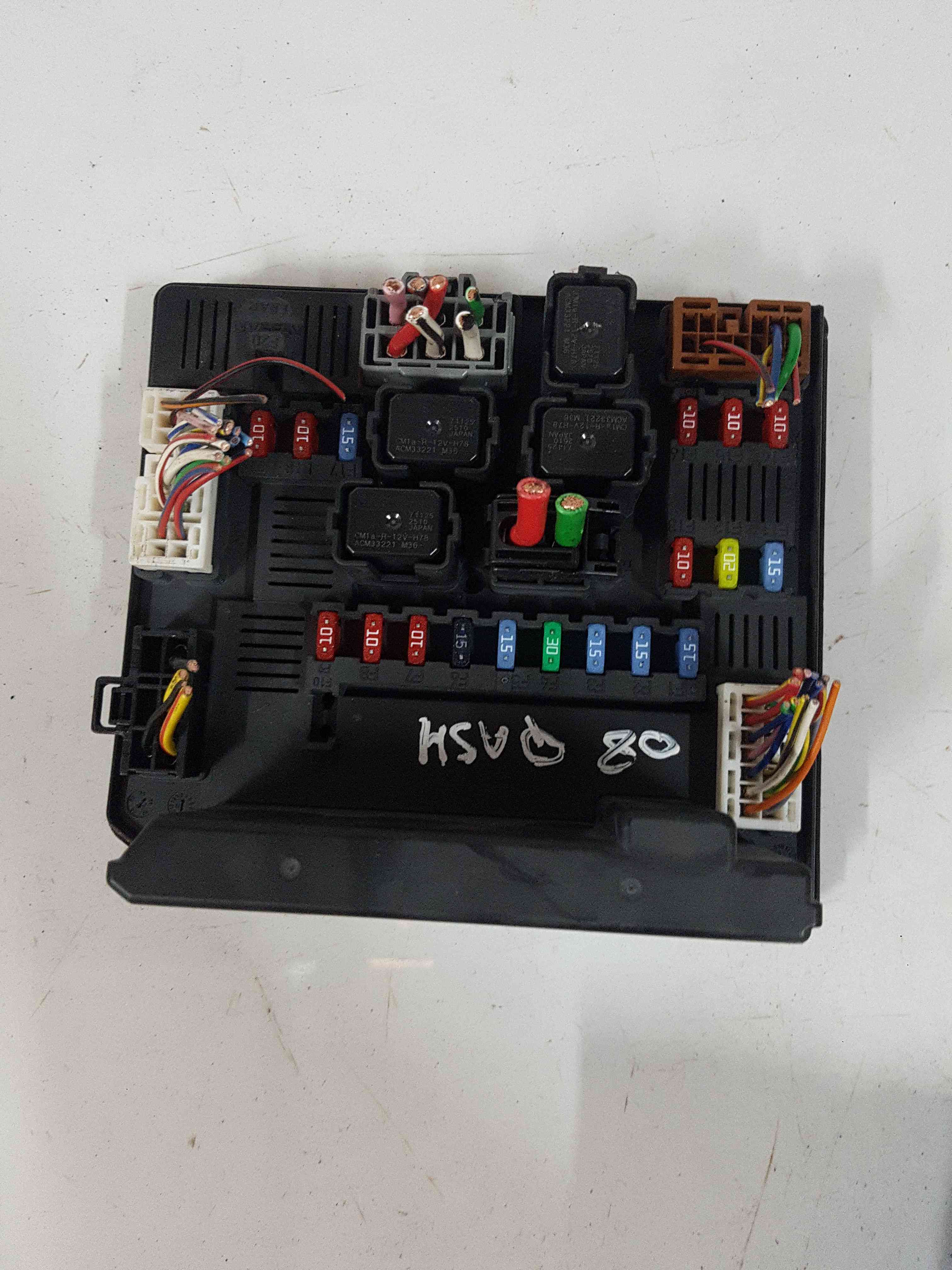 Thumb 2 Nissan Qashqai MK1 2006-2013 UPC Fuse BOX Unit 284B7JD01A