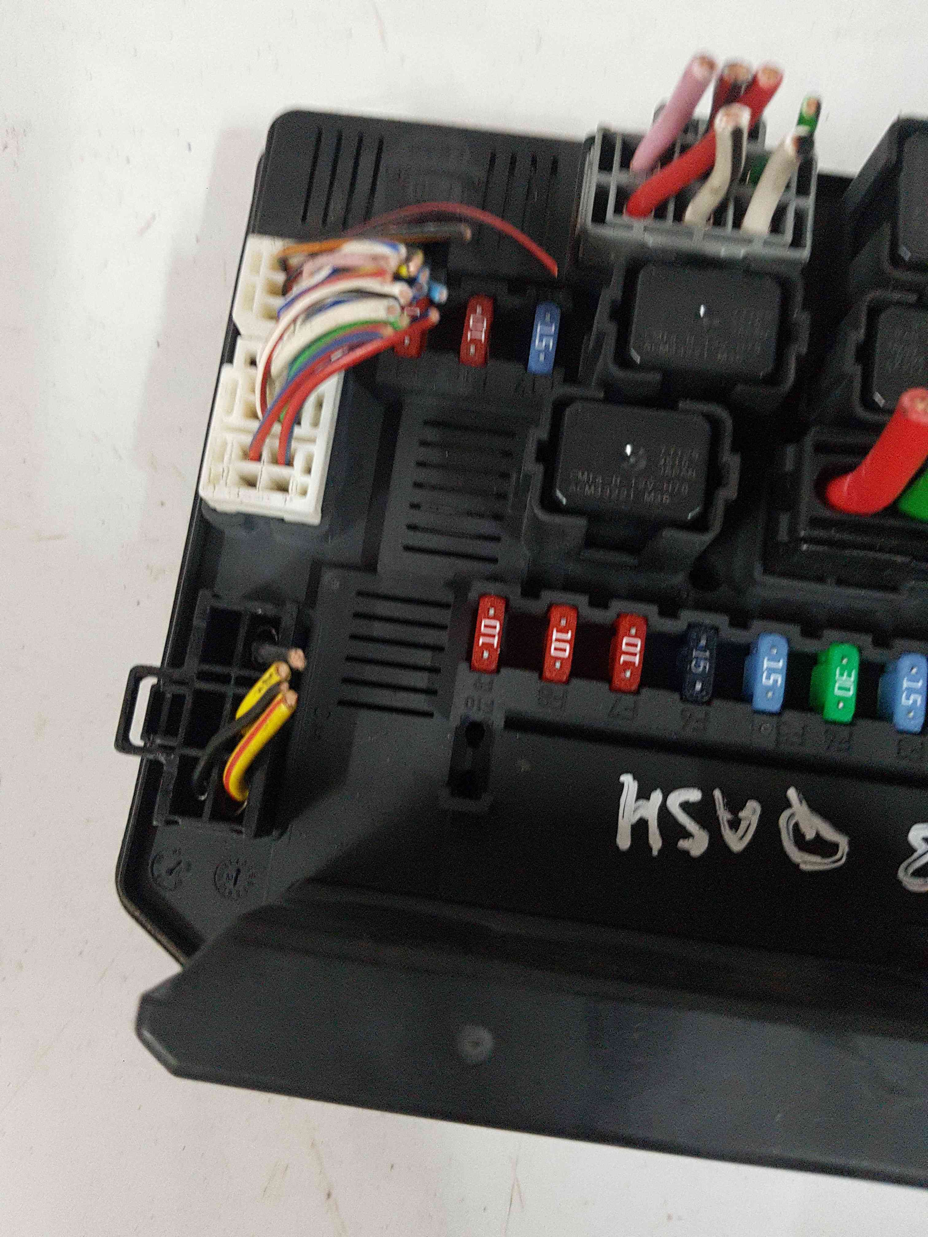 Thumb 3 Nissan Qashqai MK1 2006-2013 UPC Fuse BOX Unit 284B7JD01A