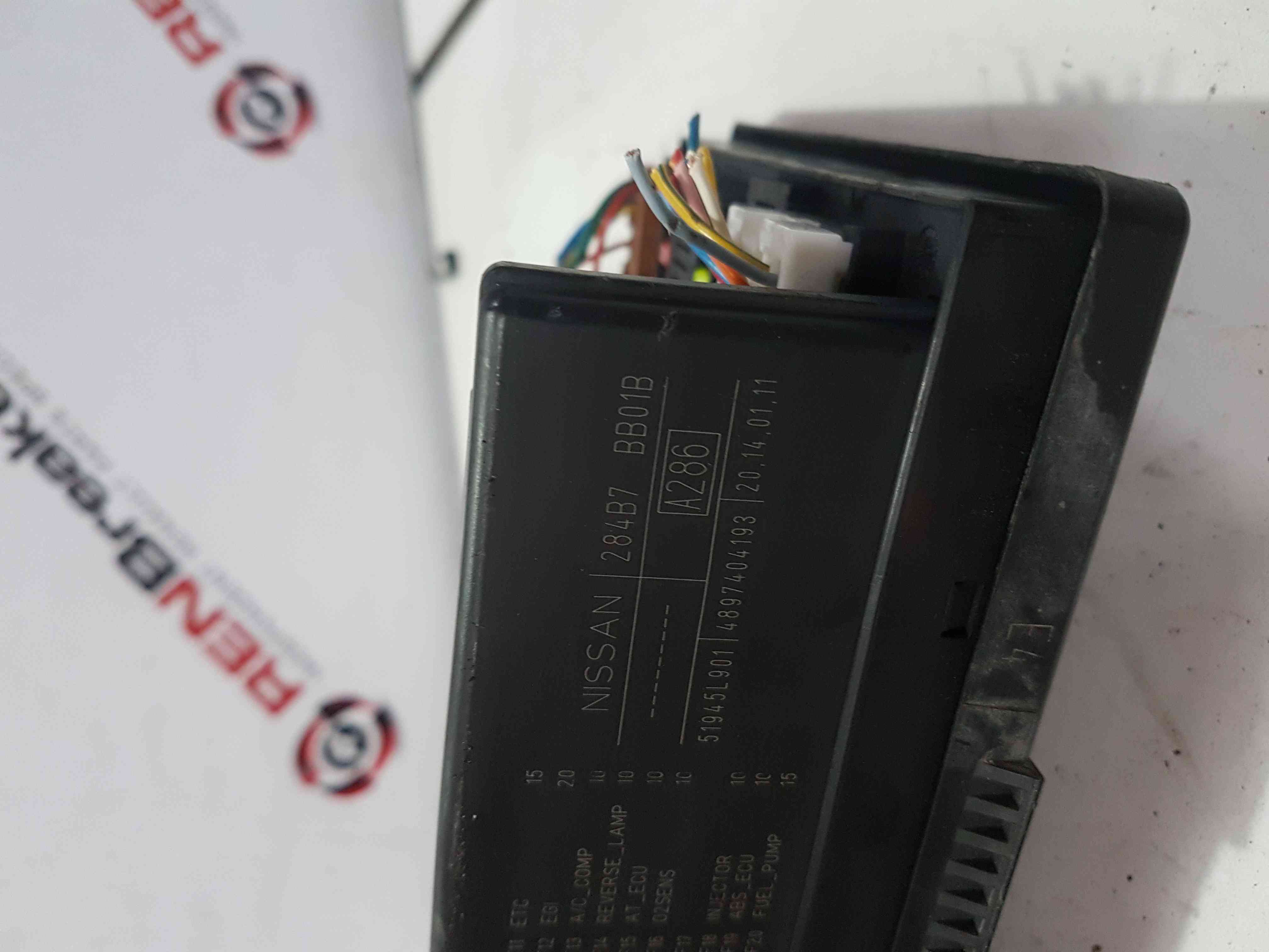 Thumb 3 Nissan Qashqai MK1 2006-2013 UPC Fuse BOX Unit 284B7bb01b