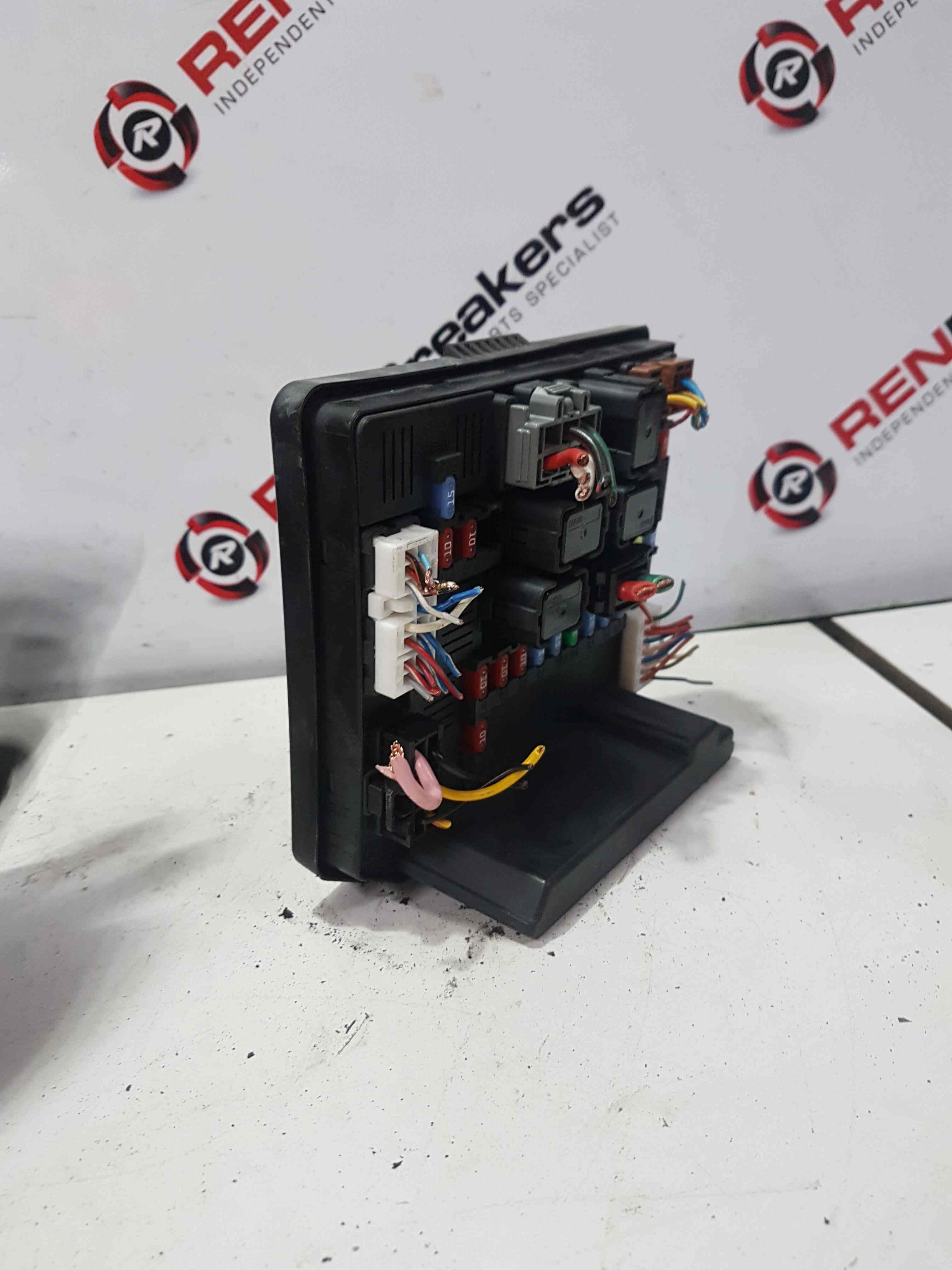 Thumb 6 Nissan Qashqai MK1 2006-2013 UPC Fuse BOX Unit 284B7bb01b